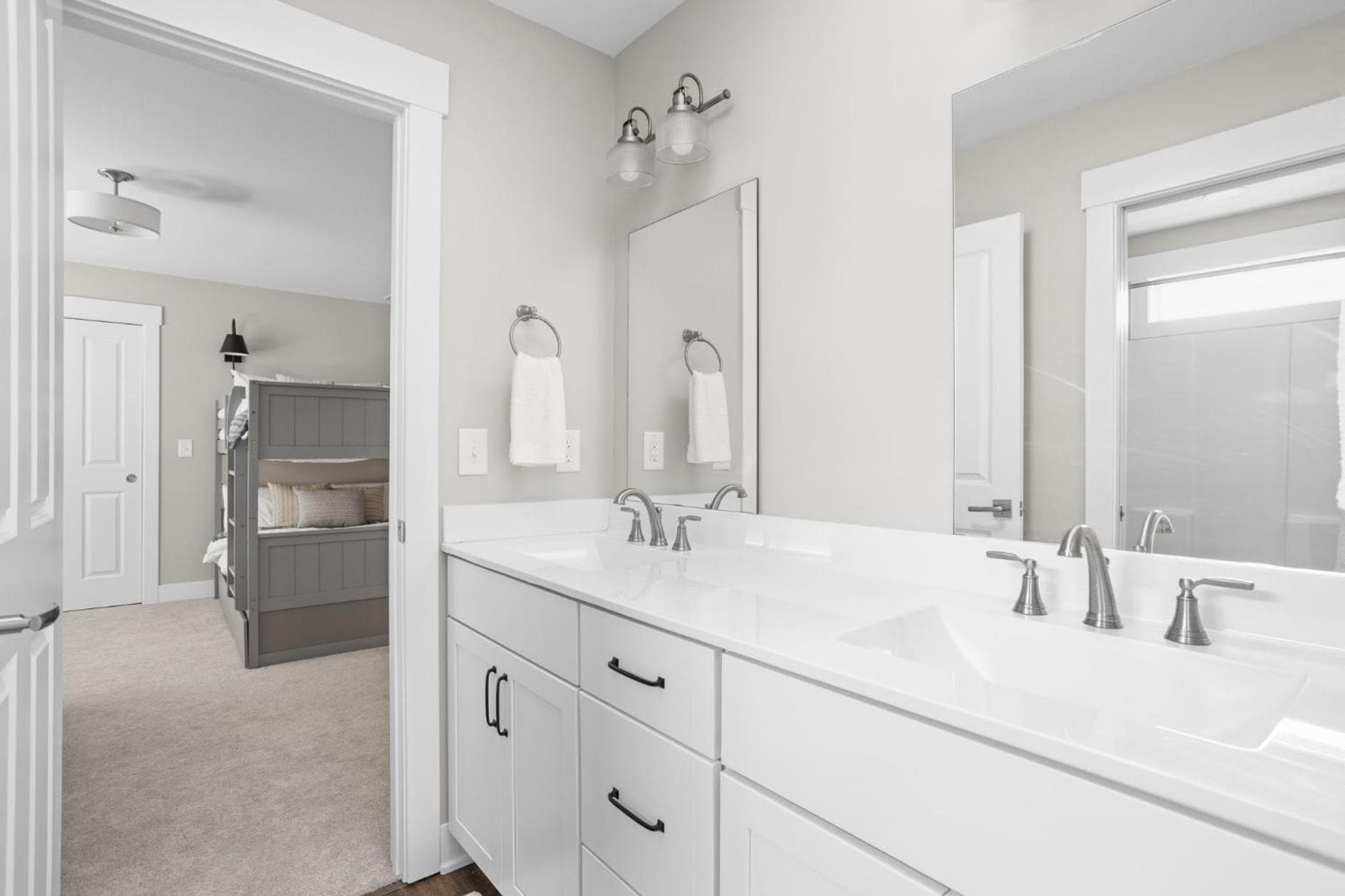 Sleeps 22-Downtown Westfield-Near Grand Park!