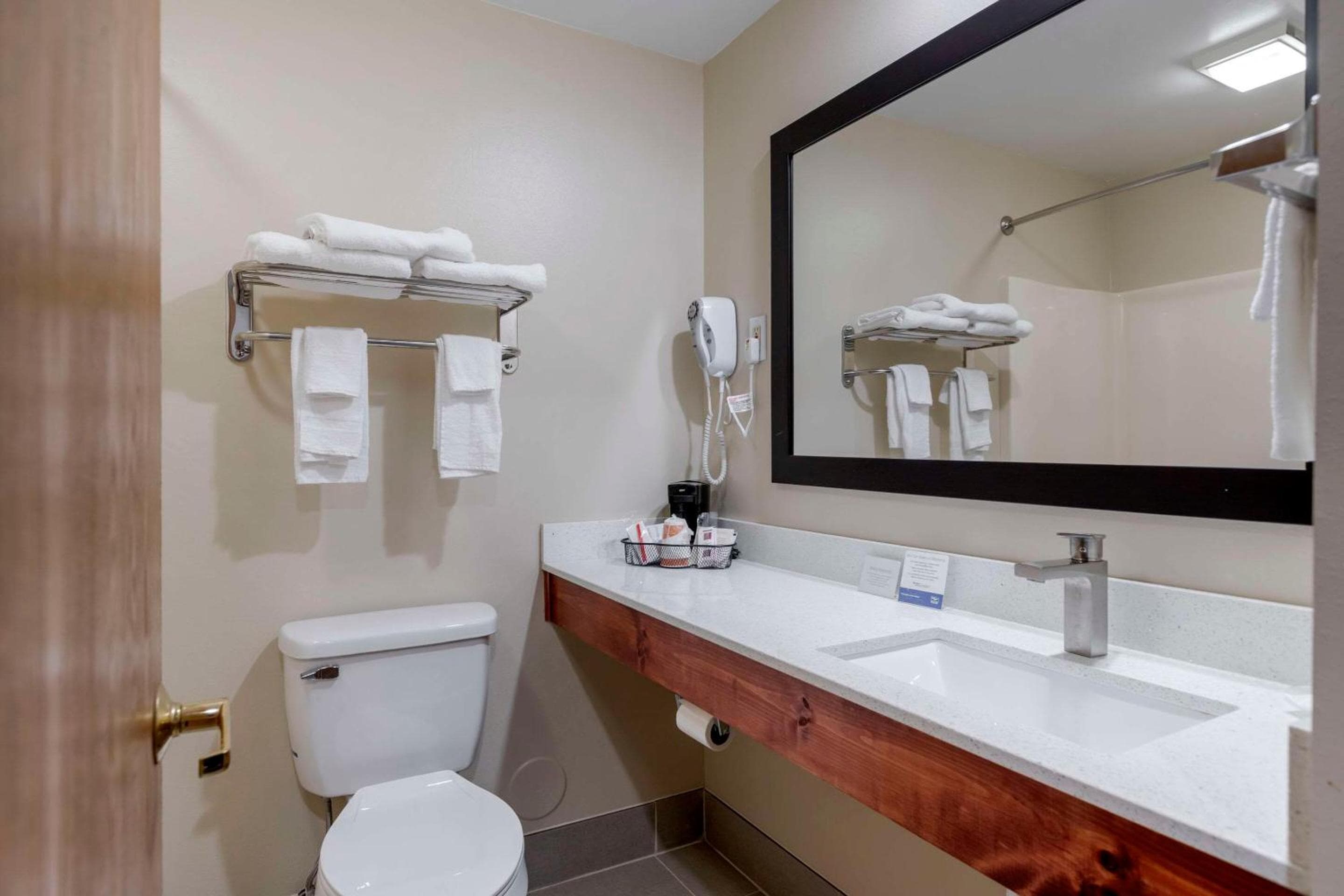 Rodeway Inn Grandville - Grand Rapids