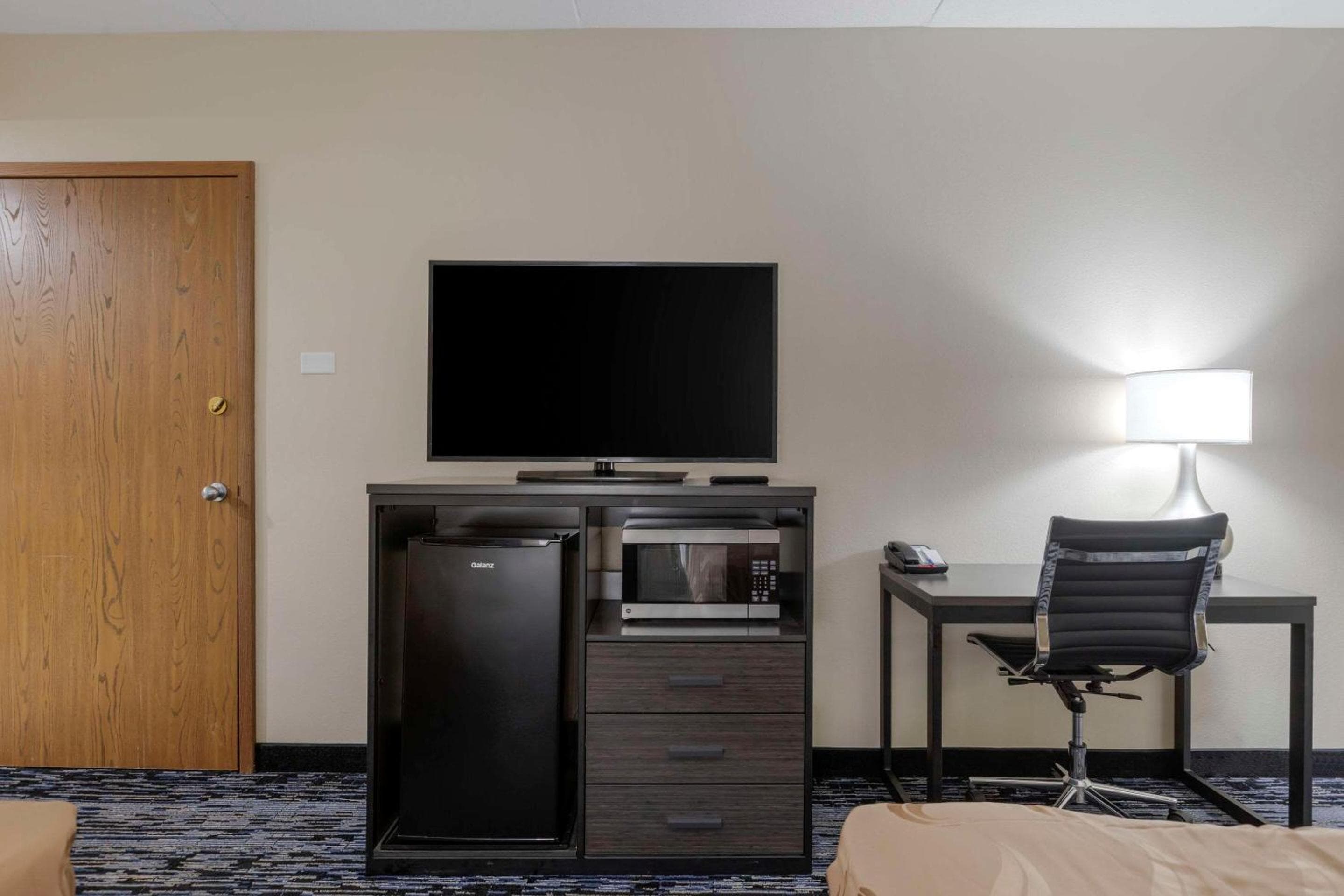 Rodeway Inn Grandville - Grand Rapids