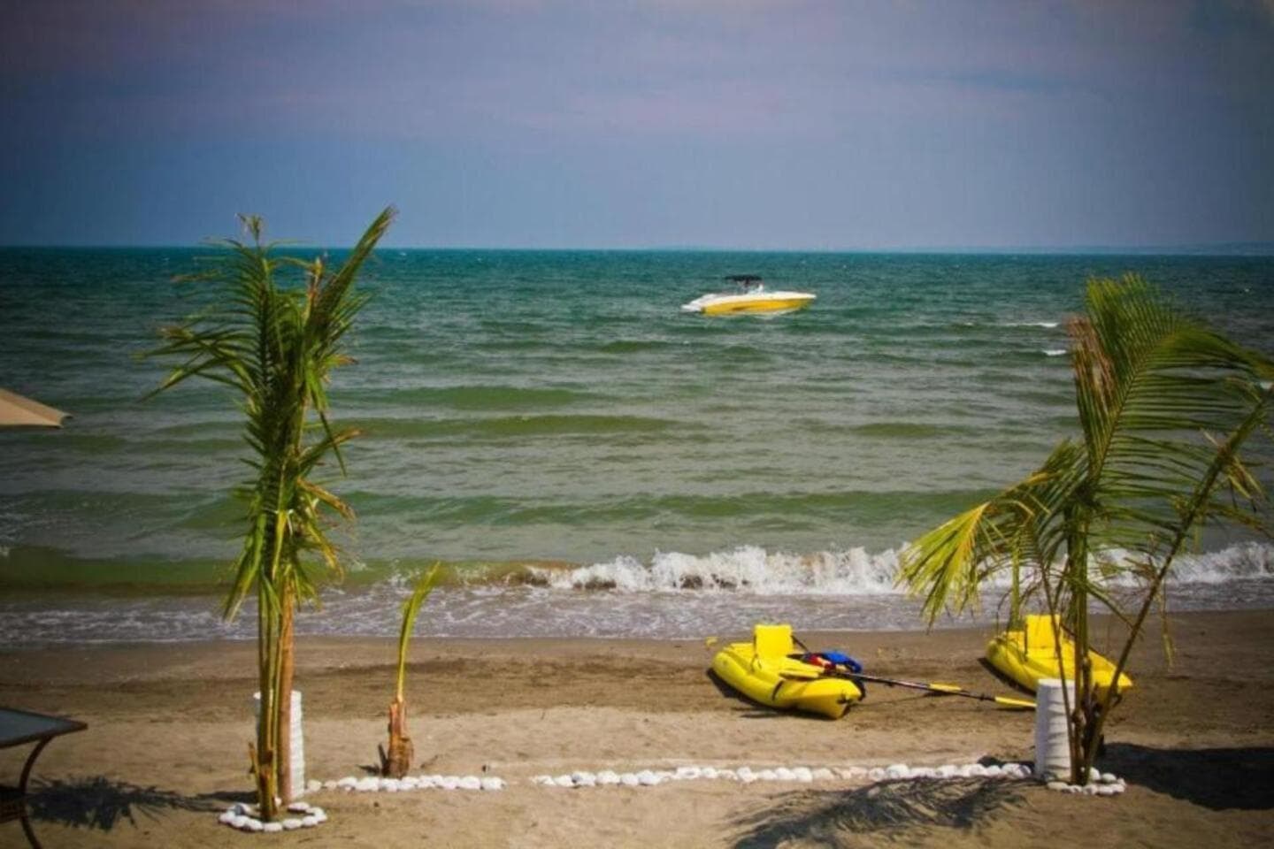 Playa Caracol Hotel & Spa