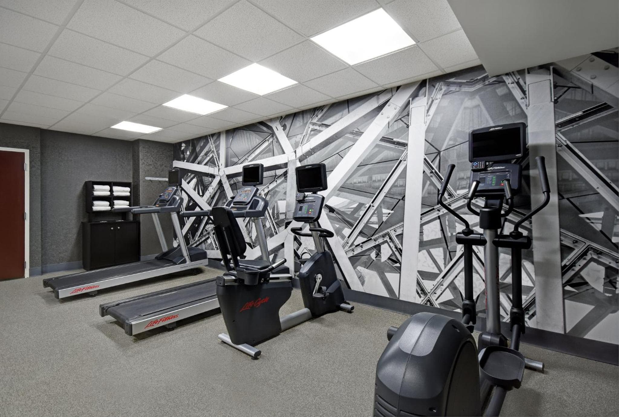 Holiday Inn Express & Suites Cincinnati Riverfront by IHG