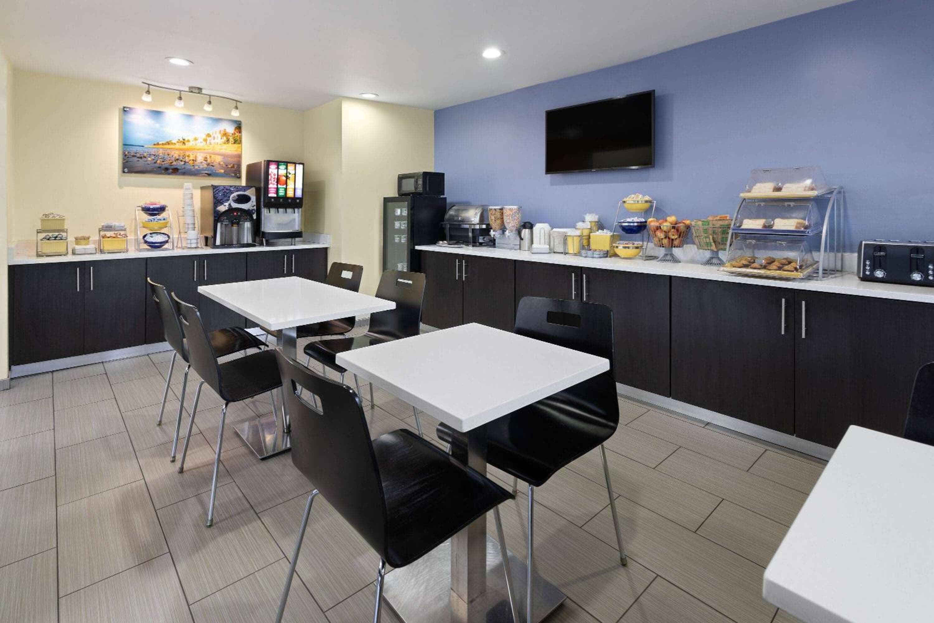 Days Inn by Wyndham Ladson Summerville Charleston