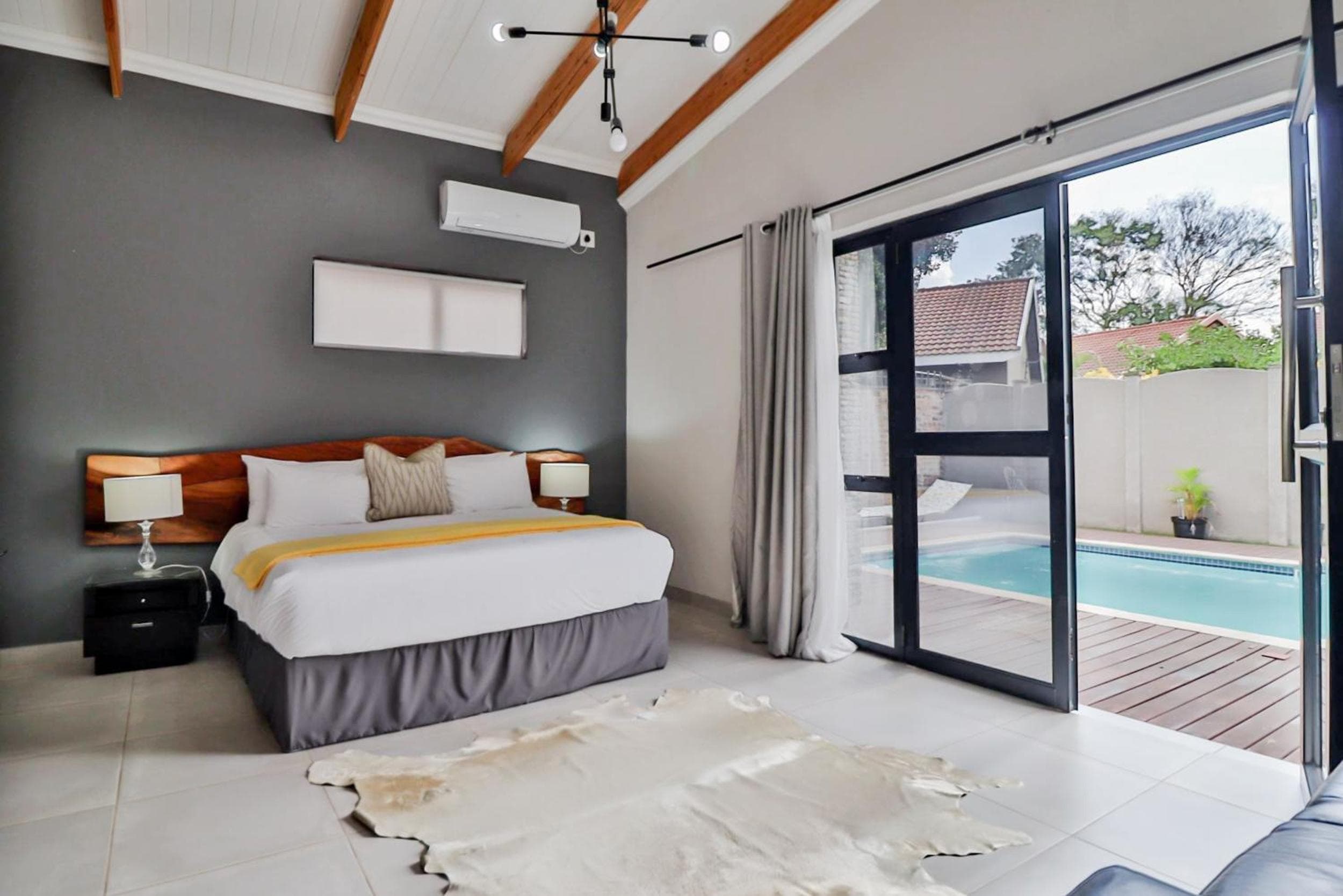 House of Bongekile 4 Bed Luxury Home 10 min from Kruger National Park, Malelane