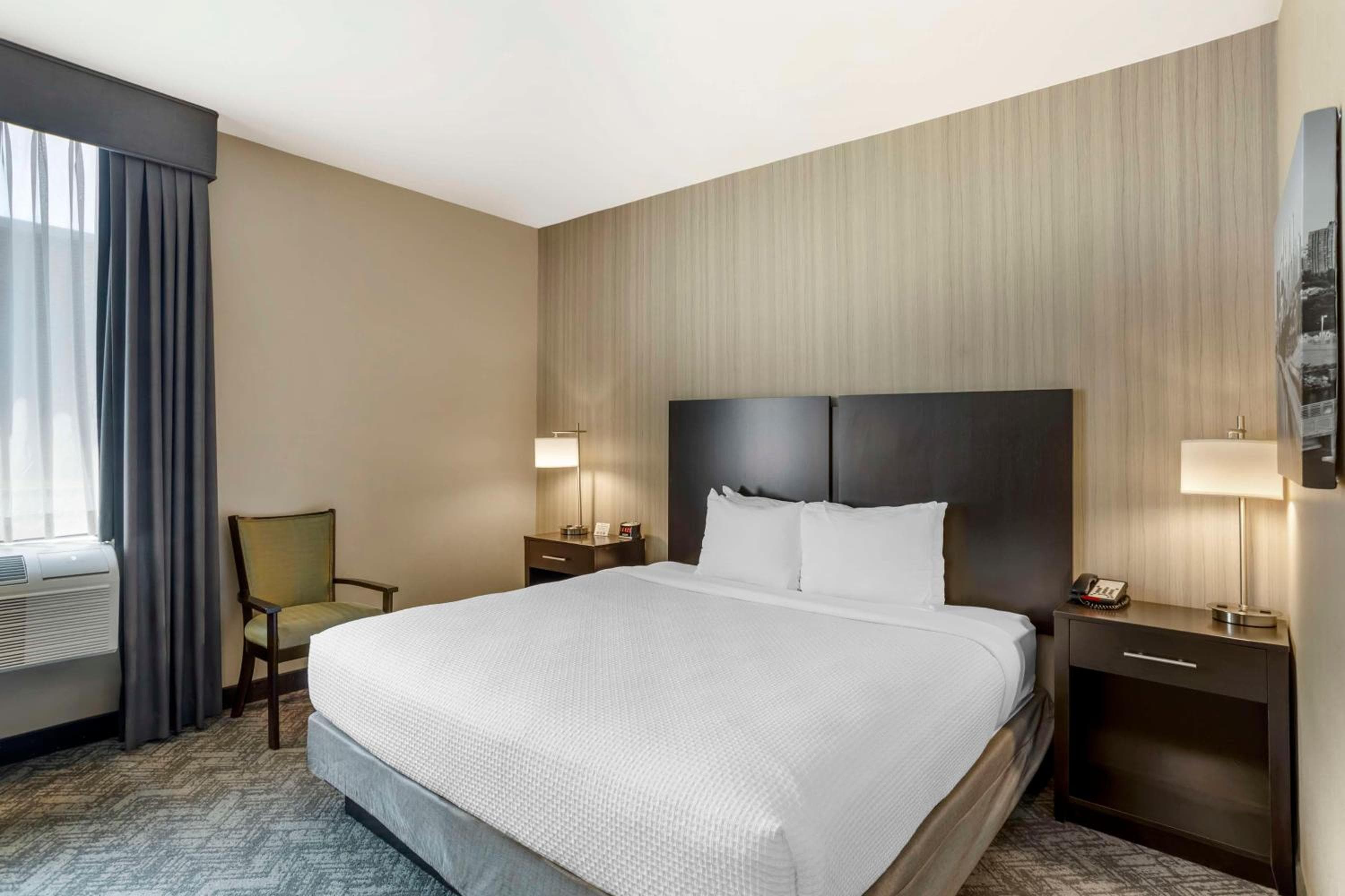 Best Western Plus Philadelphia-Pennsauken Hotel