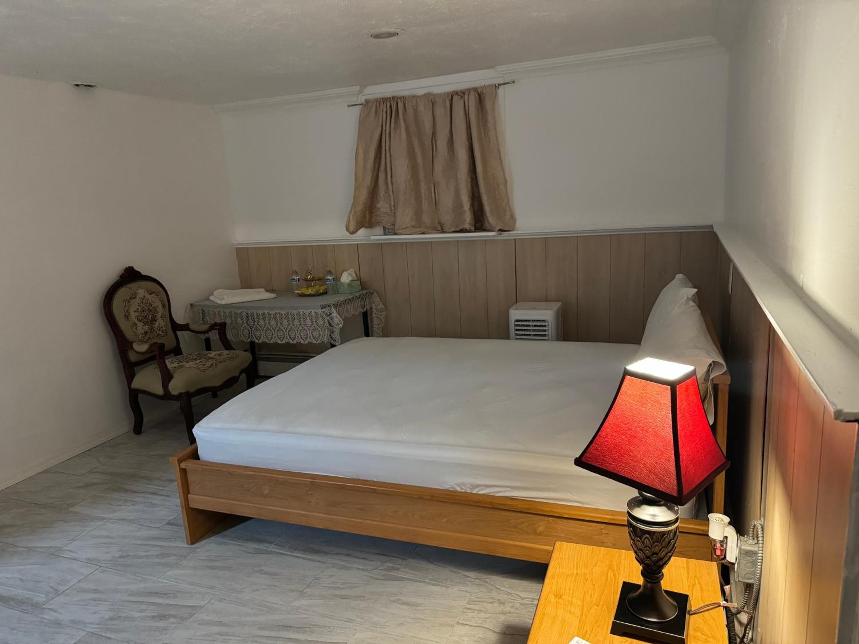 A lovely peaceful room