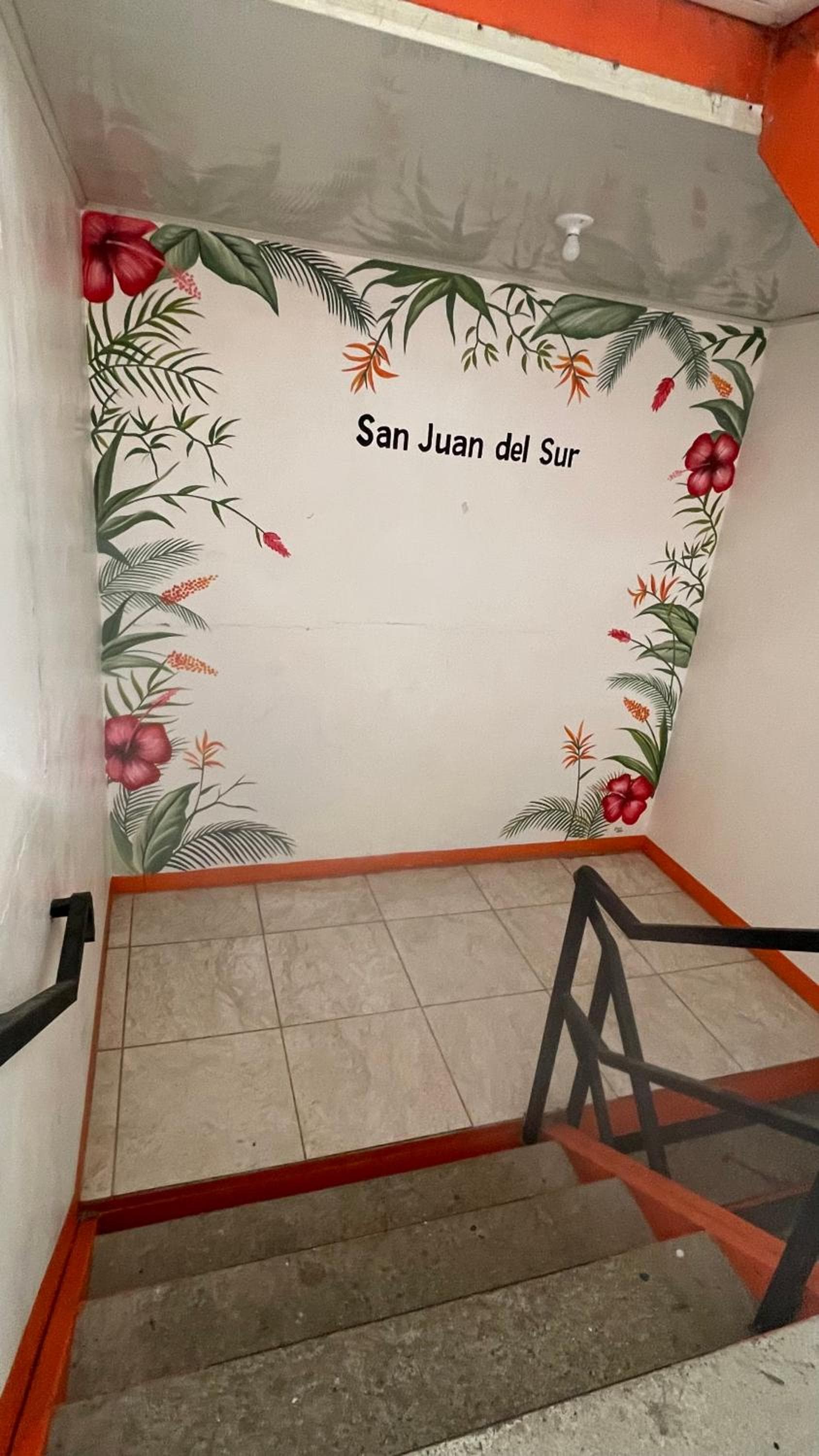 Happy House Hostal SJDS