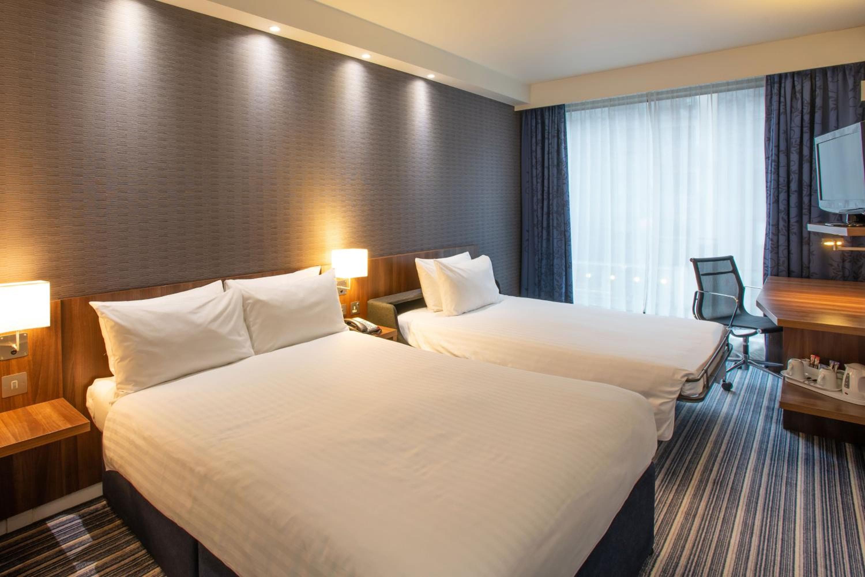 Holiday Inn Express Manchester City Centre Arena by IHG