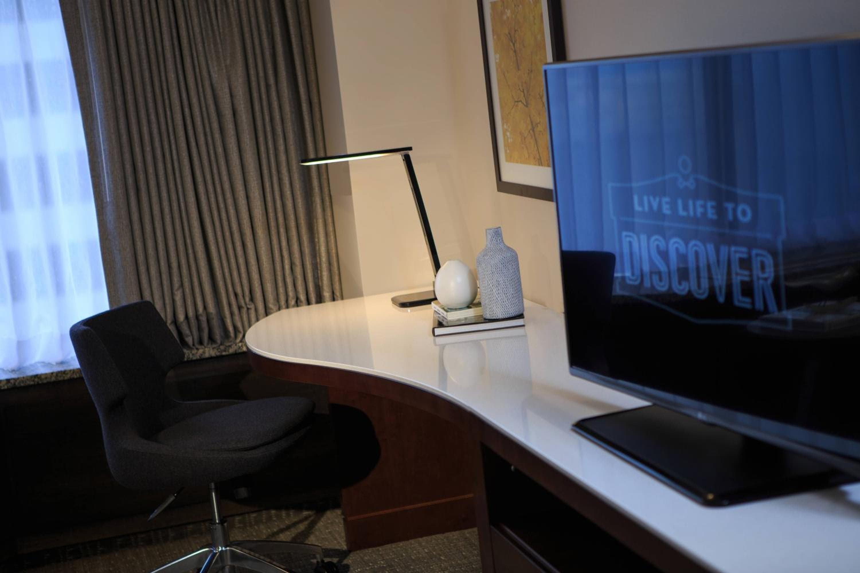 Renaissance Seattle Hotel