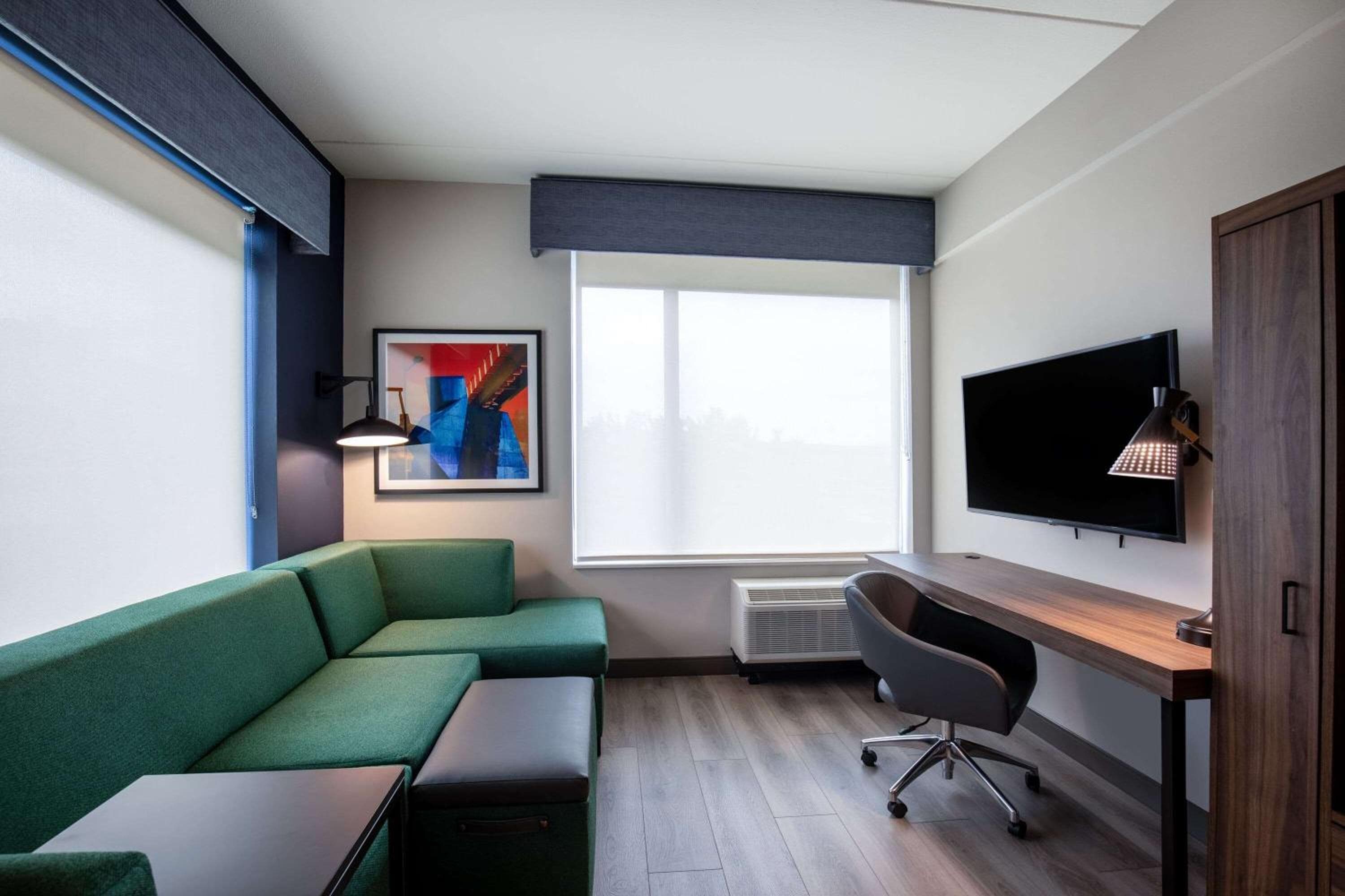 La Quinta Inn & Suites by Wyndham Chattanooga Downtown/South