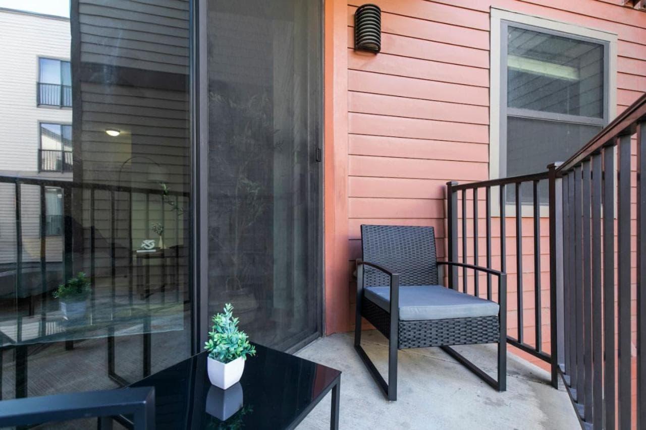 Prime Spot 2Bedroom Unit in BHM