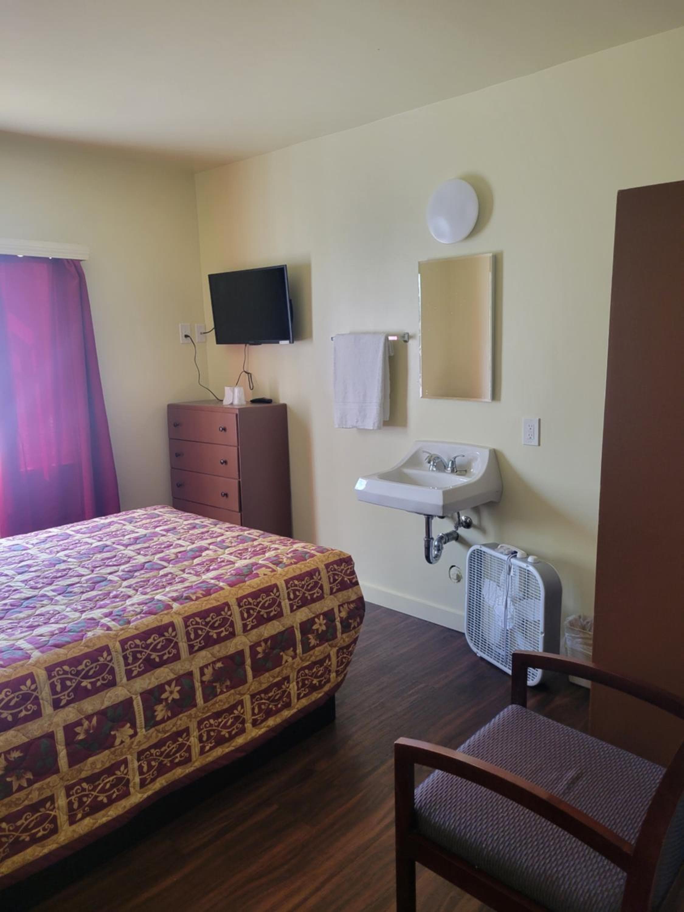 hotel room