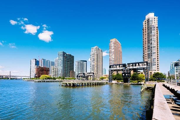 LOCATION, location to MANHATTAN, 3 Br COZY APT in LIC