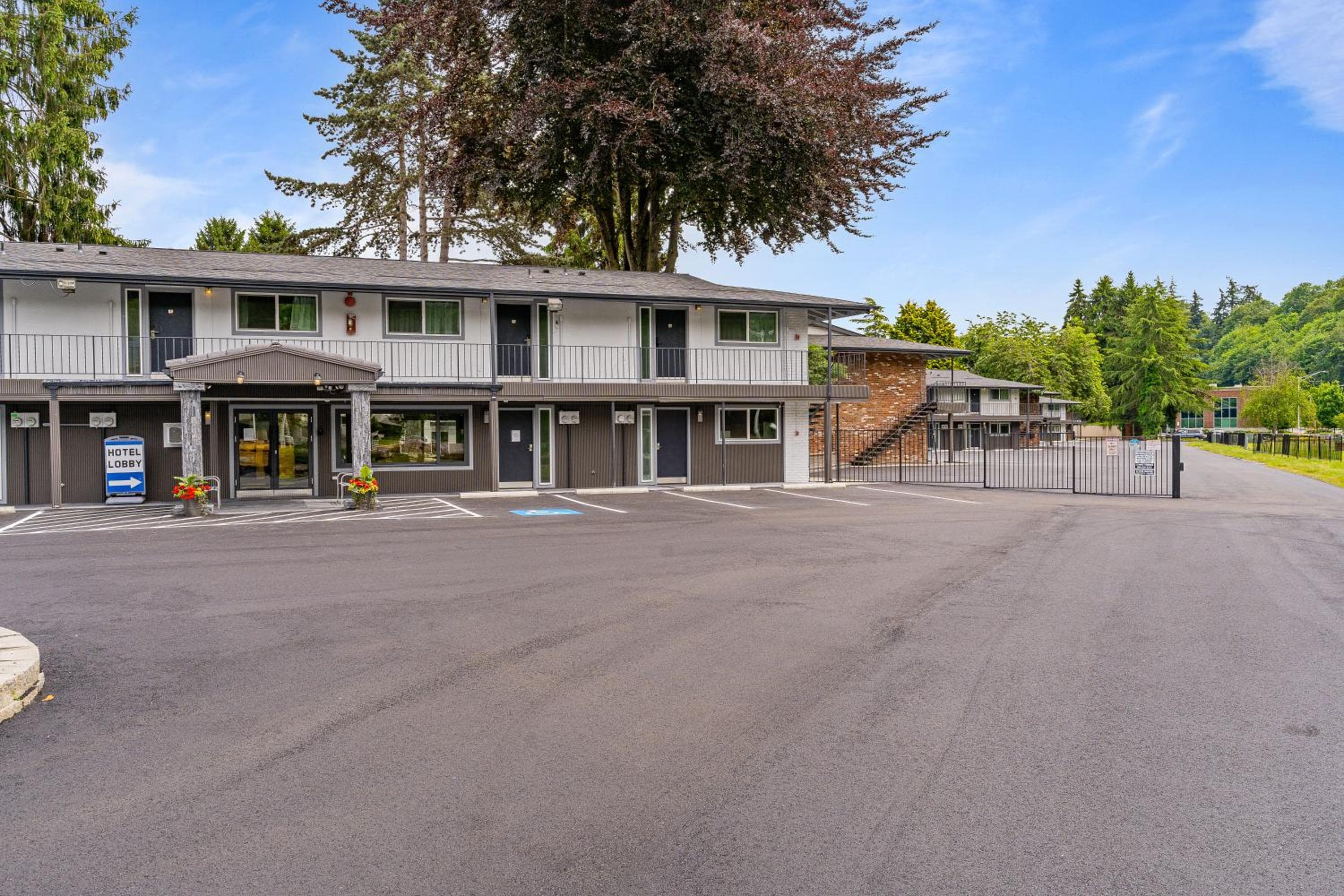 Interurban Suites Hotel, a Dazzler Select by Wyndham