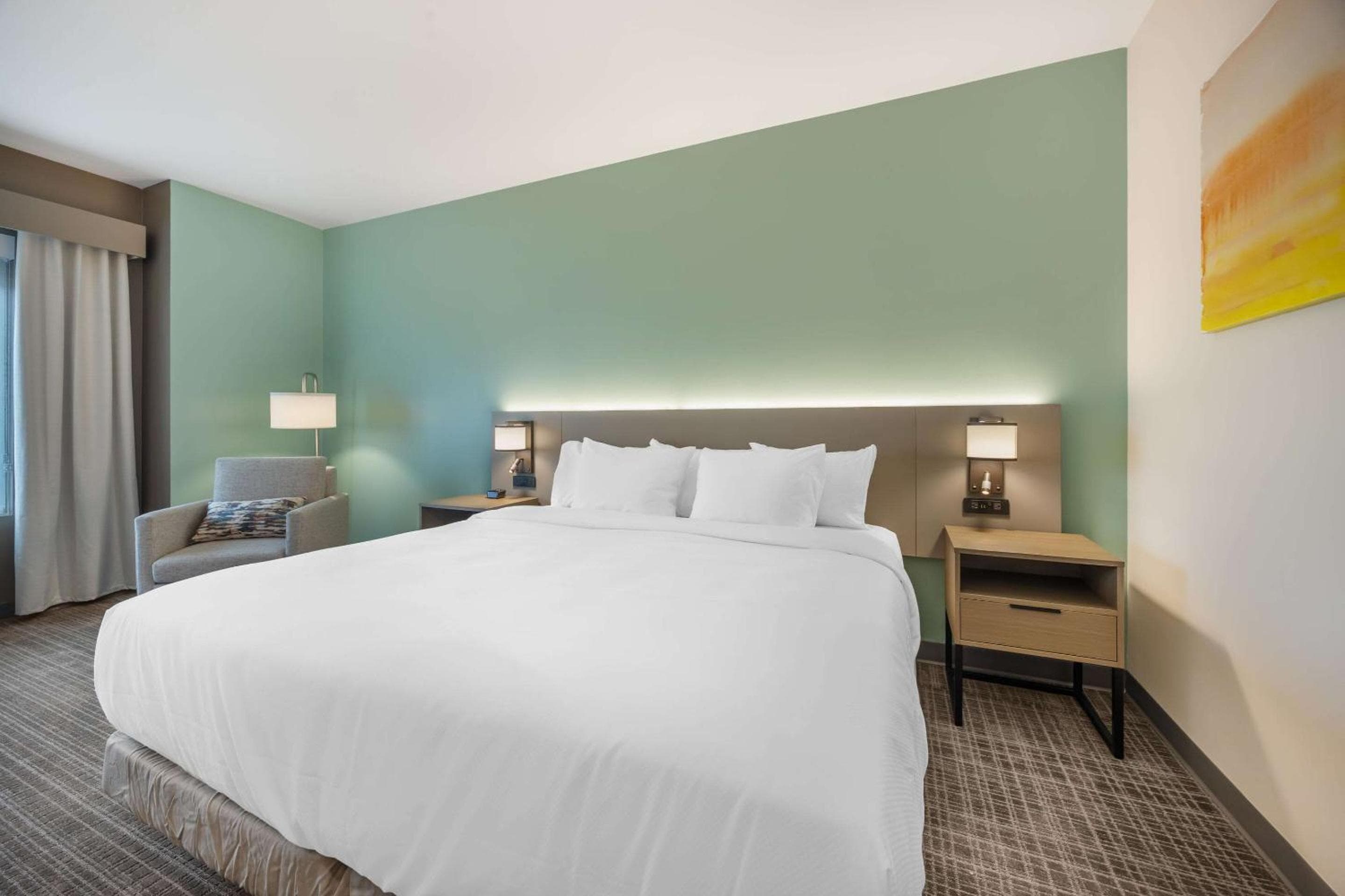 Comfort Inn & Suites Nashville Bellevue