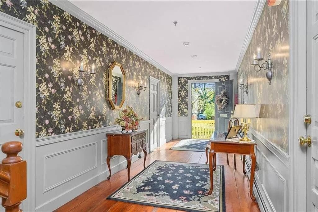 Downtown, Near RISD & Train, Walk Everywhere