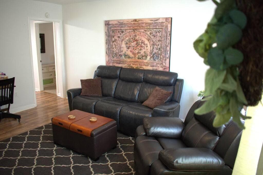 Charming Flat in Downtown Corning - Unit 102