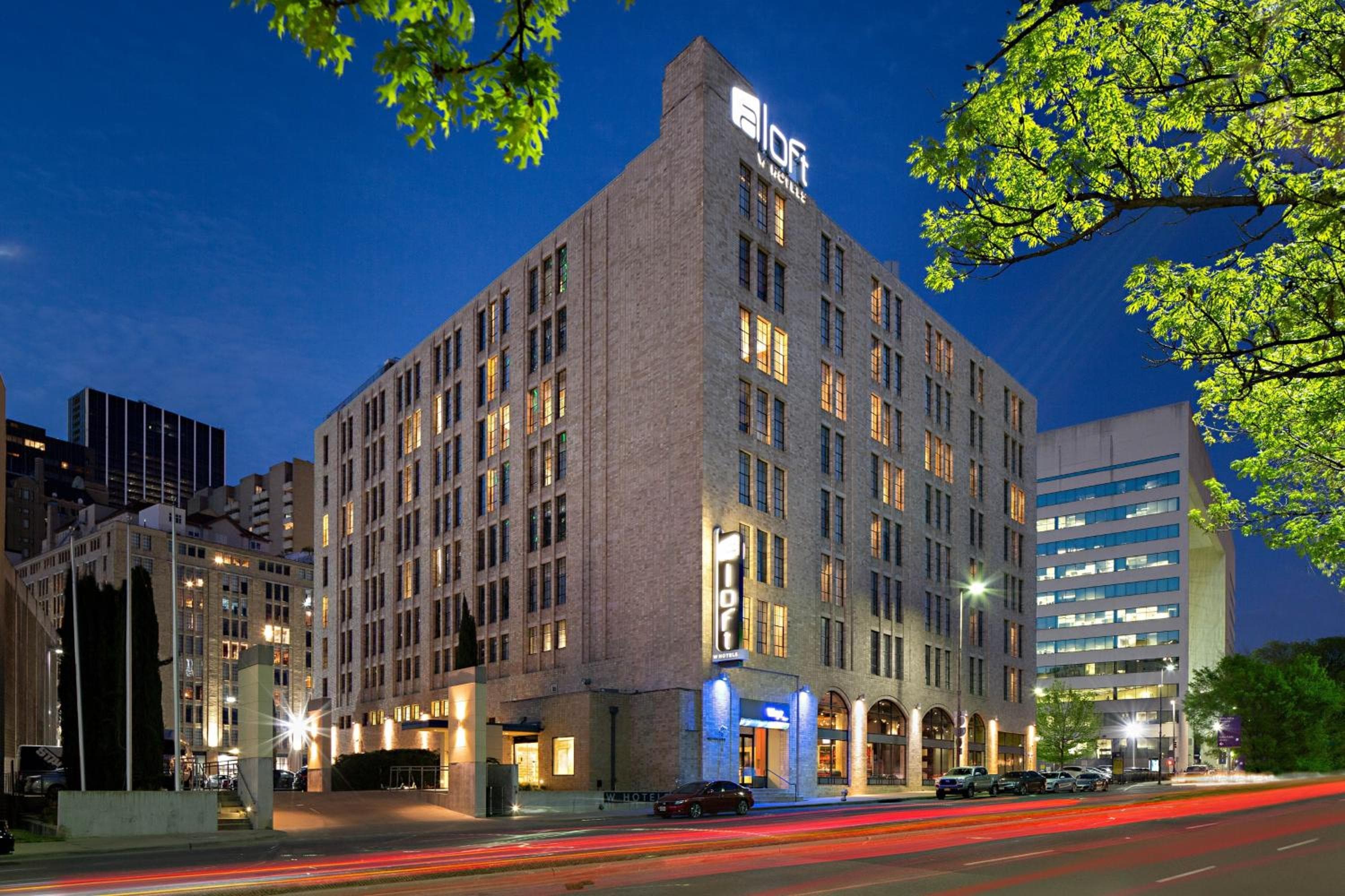 Aloft by Marriott Dallas Downtown