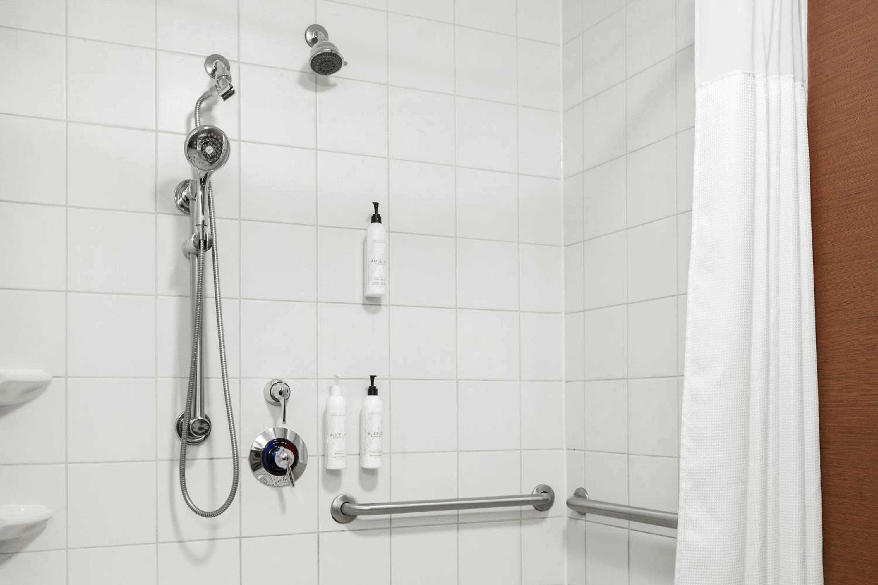 Fairfield Inn & Suites Bedford
