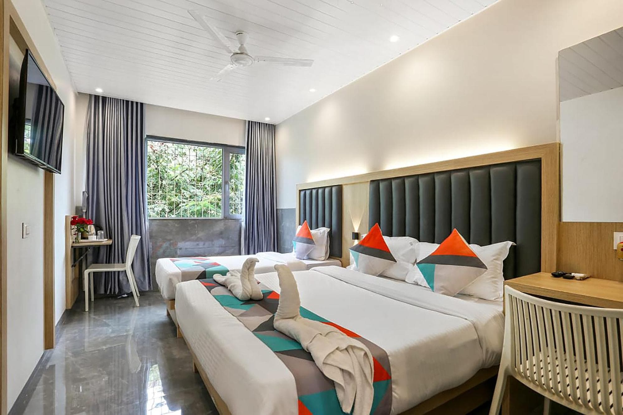 FabHotel Spring Inn - Nr Borivali Station