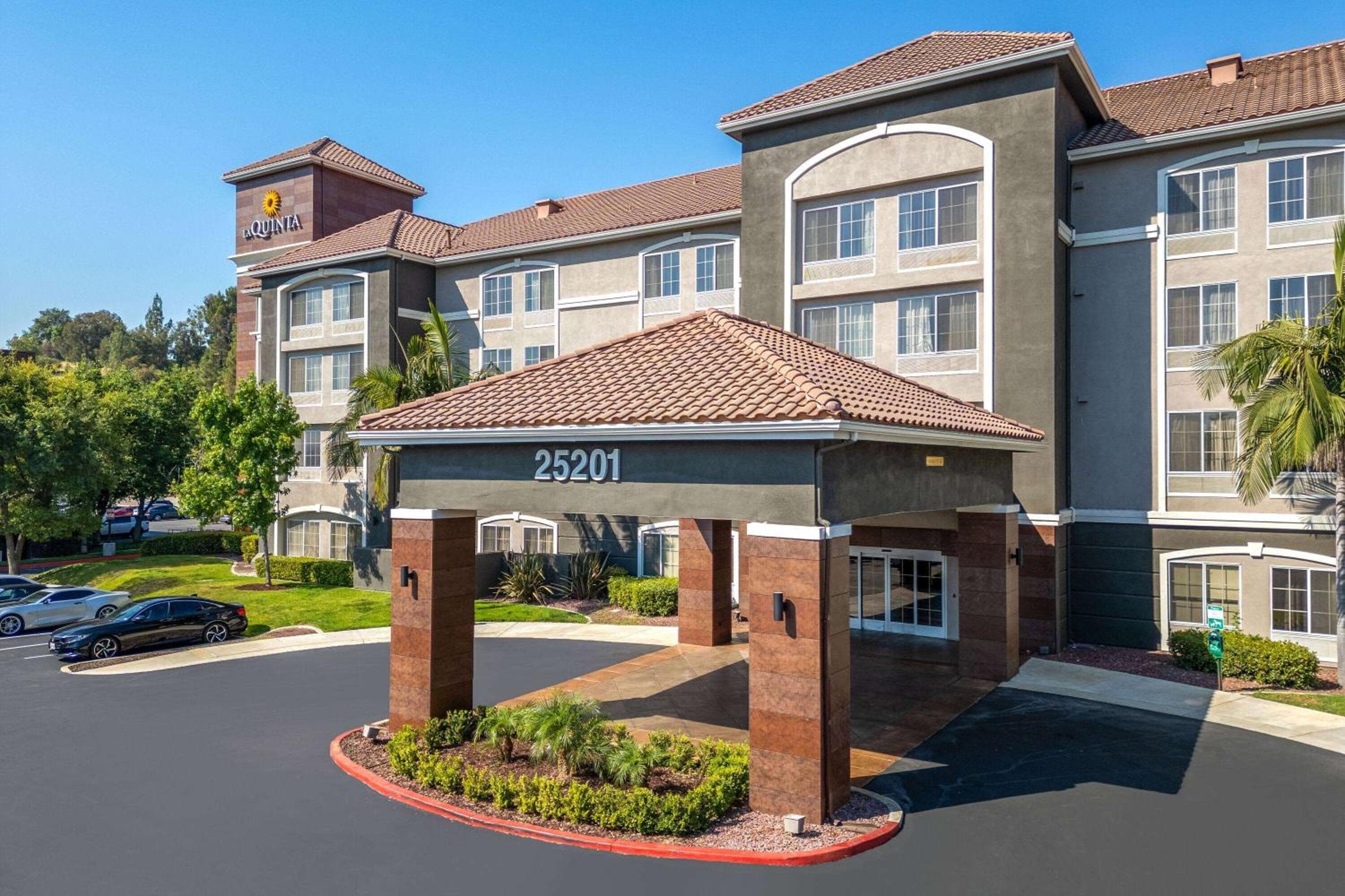 La Quinta by Wyndham Santa Clarita - Valencia