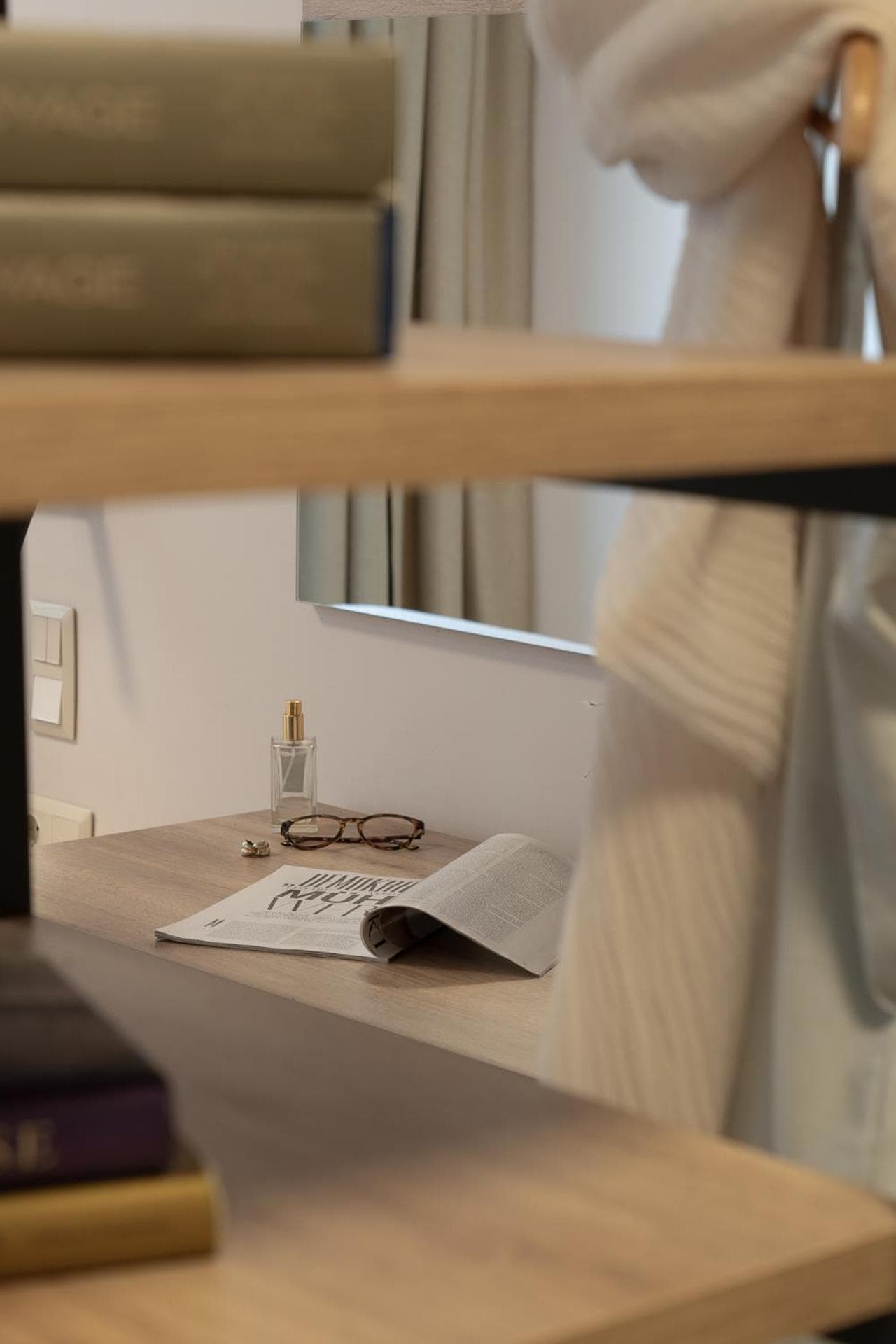 desk & workspace