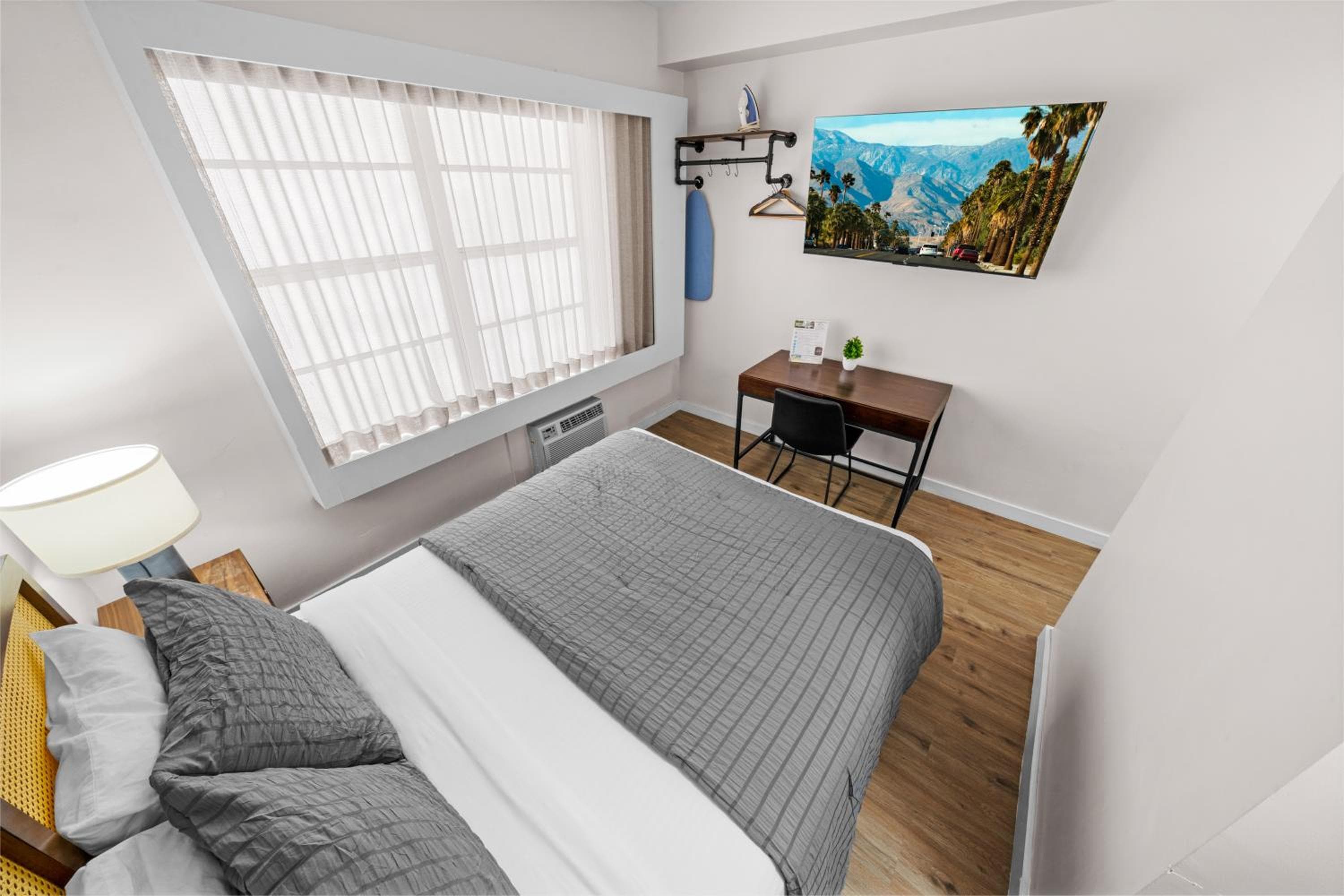 Greenview Hotel By Lowkl