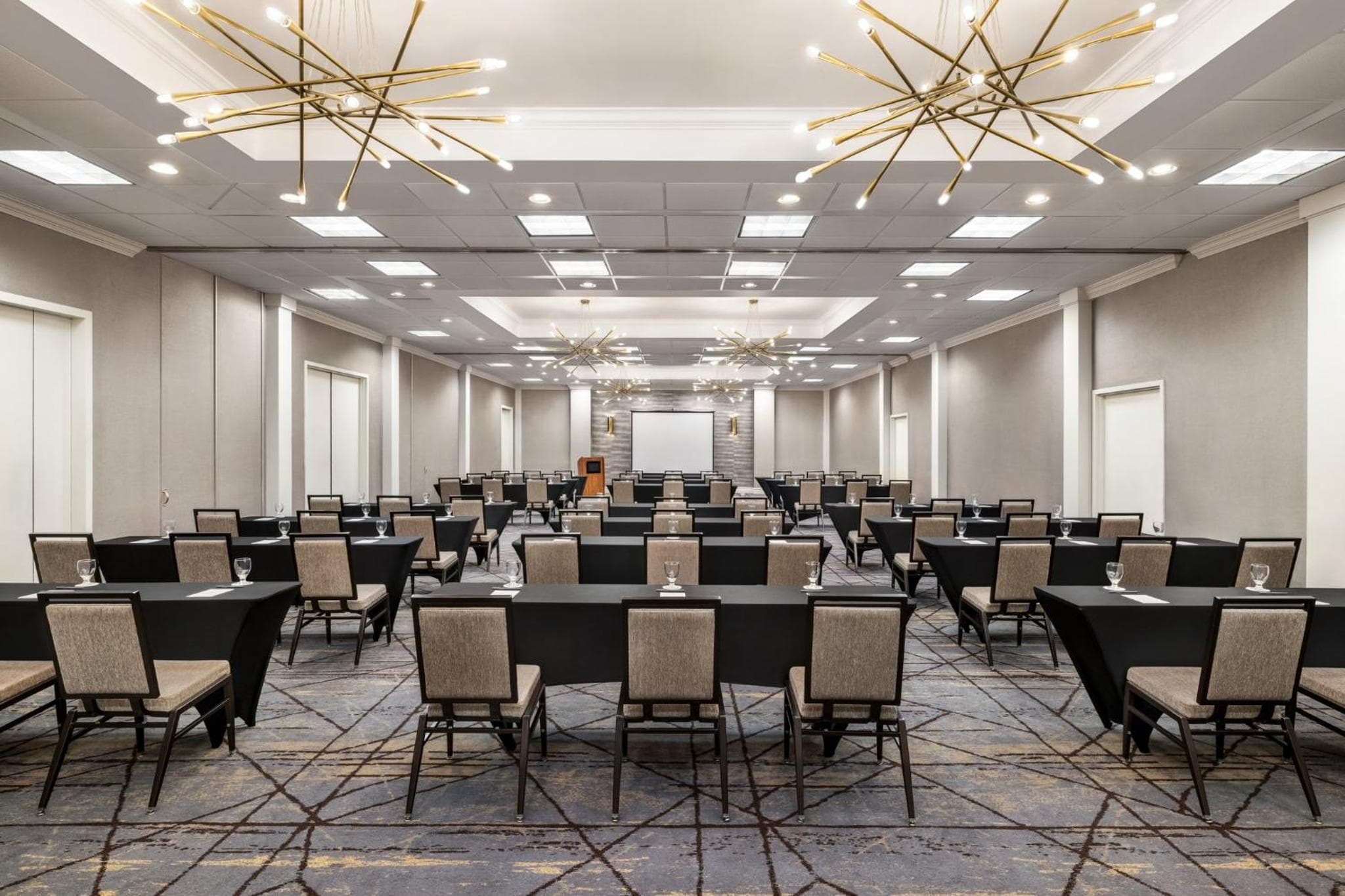 Crowne Plaza Edison by IHG
