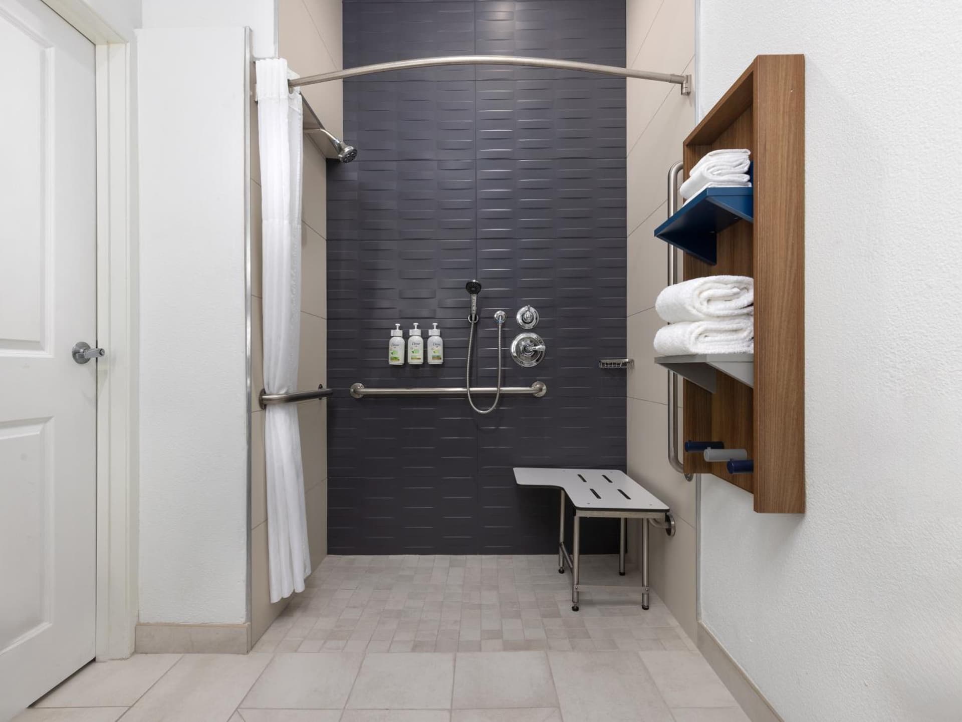 Microtel Inn & Suites by Wyndham Tracy