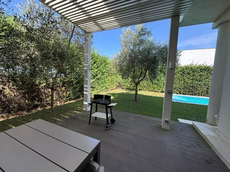loren's villa