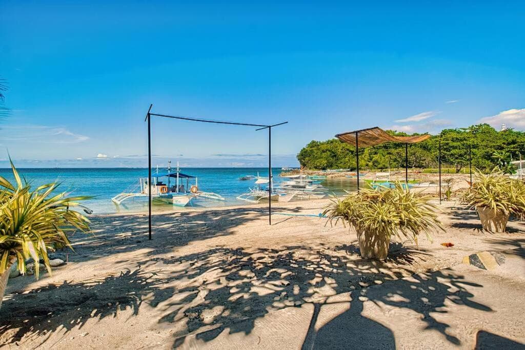 Pilar Pilapil Beach House in Malapascua