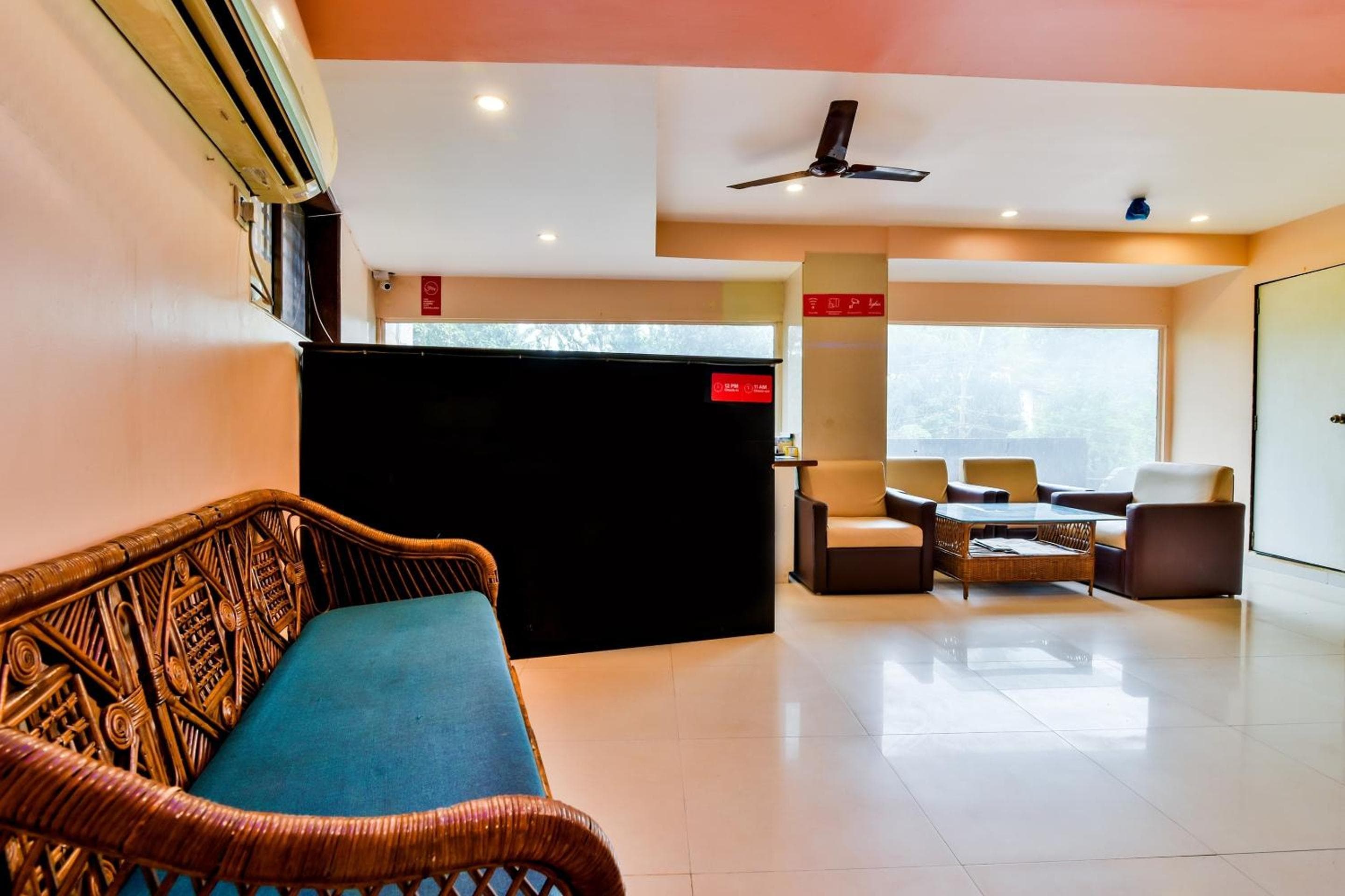 Hotel O Amrut Comforts Suites & Rooms