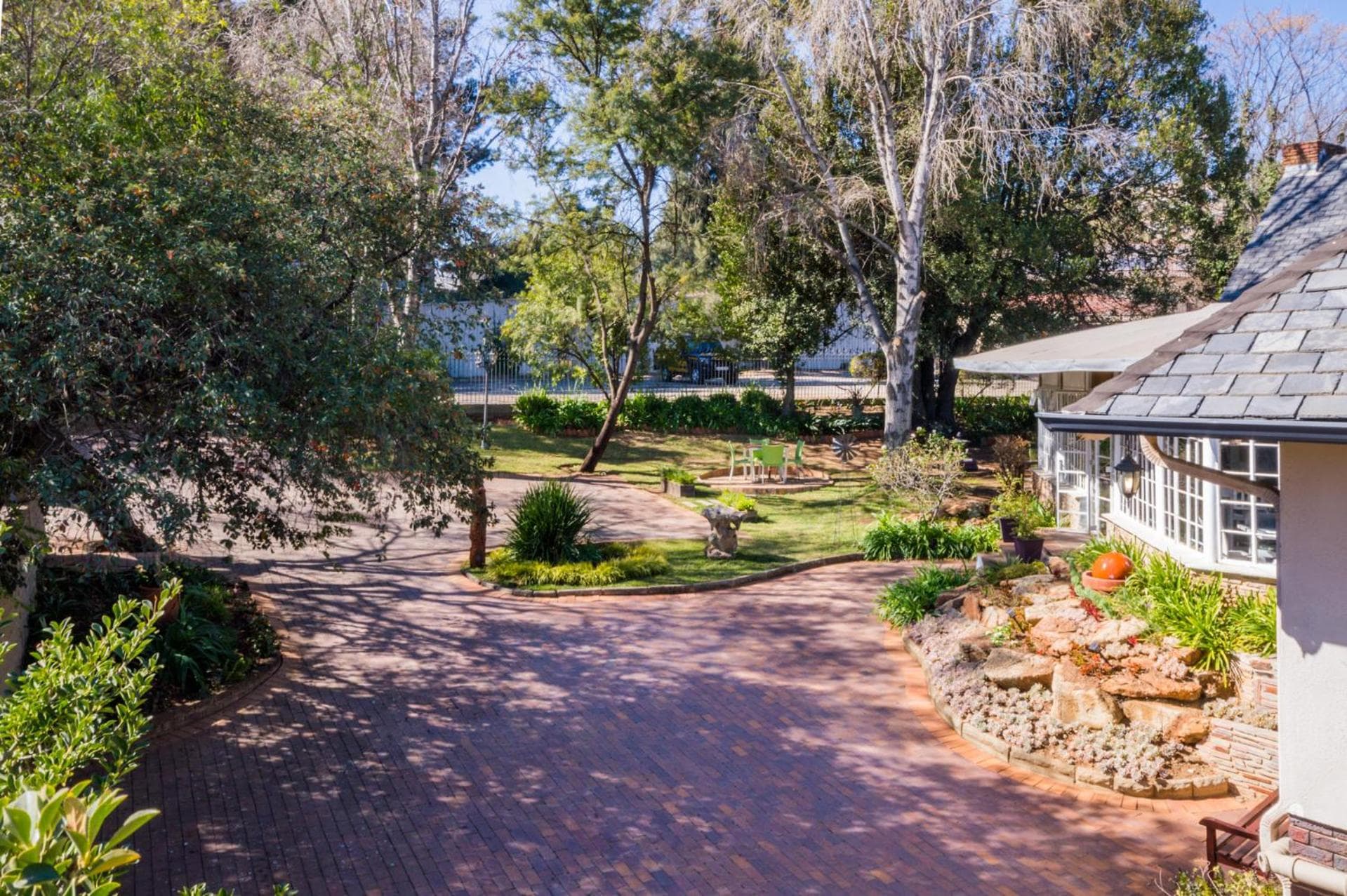 Glendower View Guest House