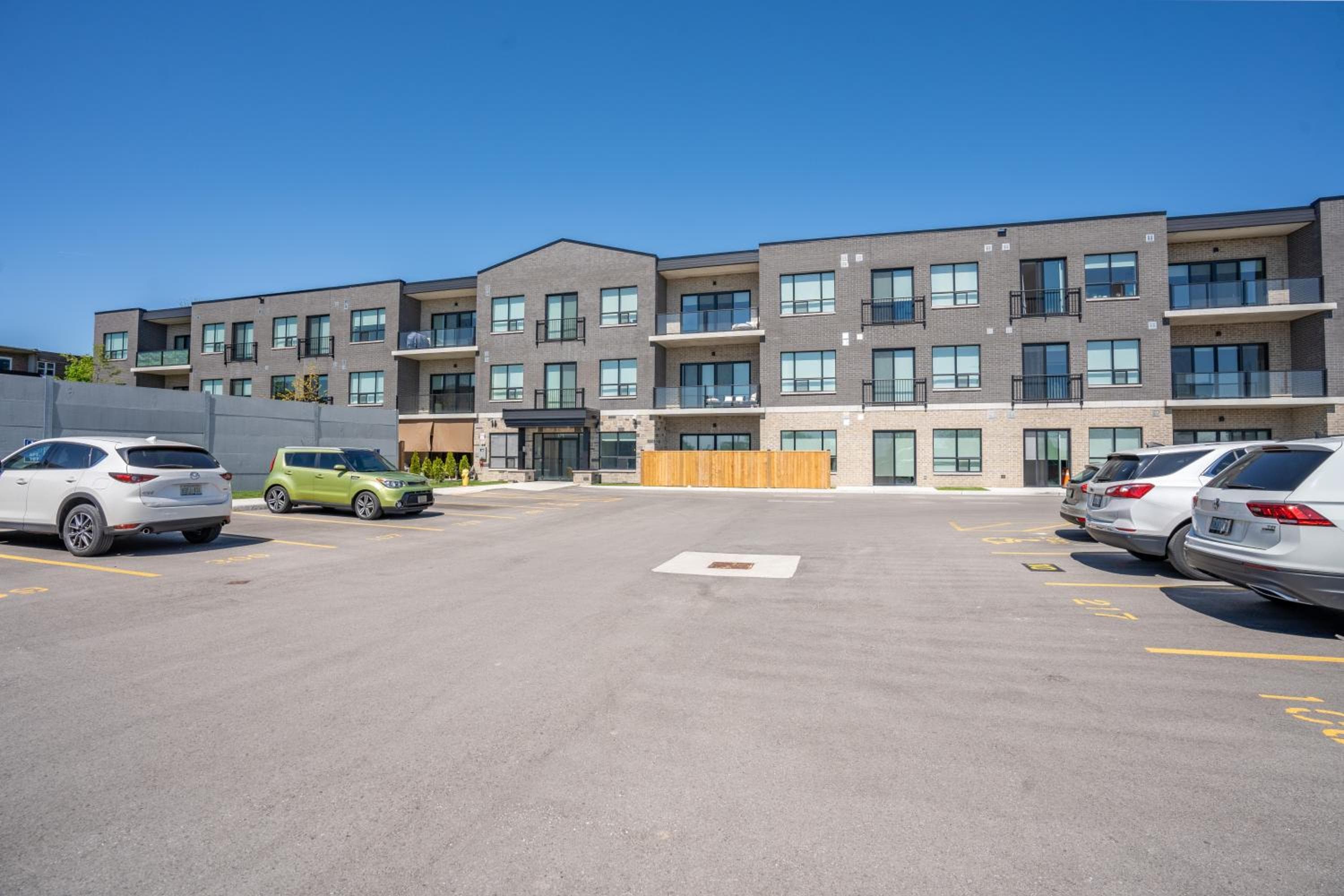 Sleek Brand New 1 Bedroom Cozy Luxury