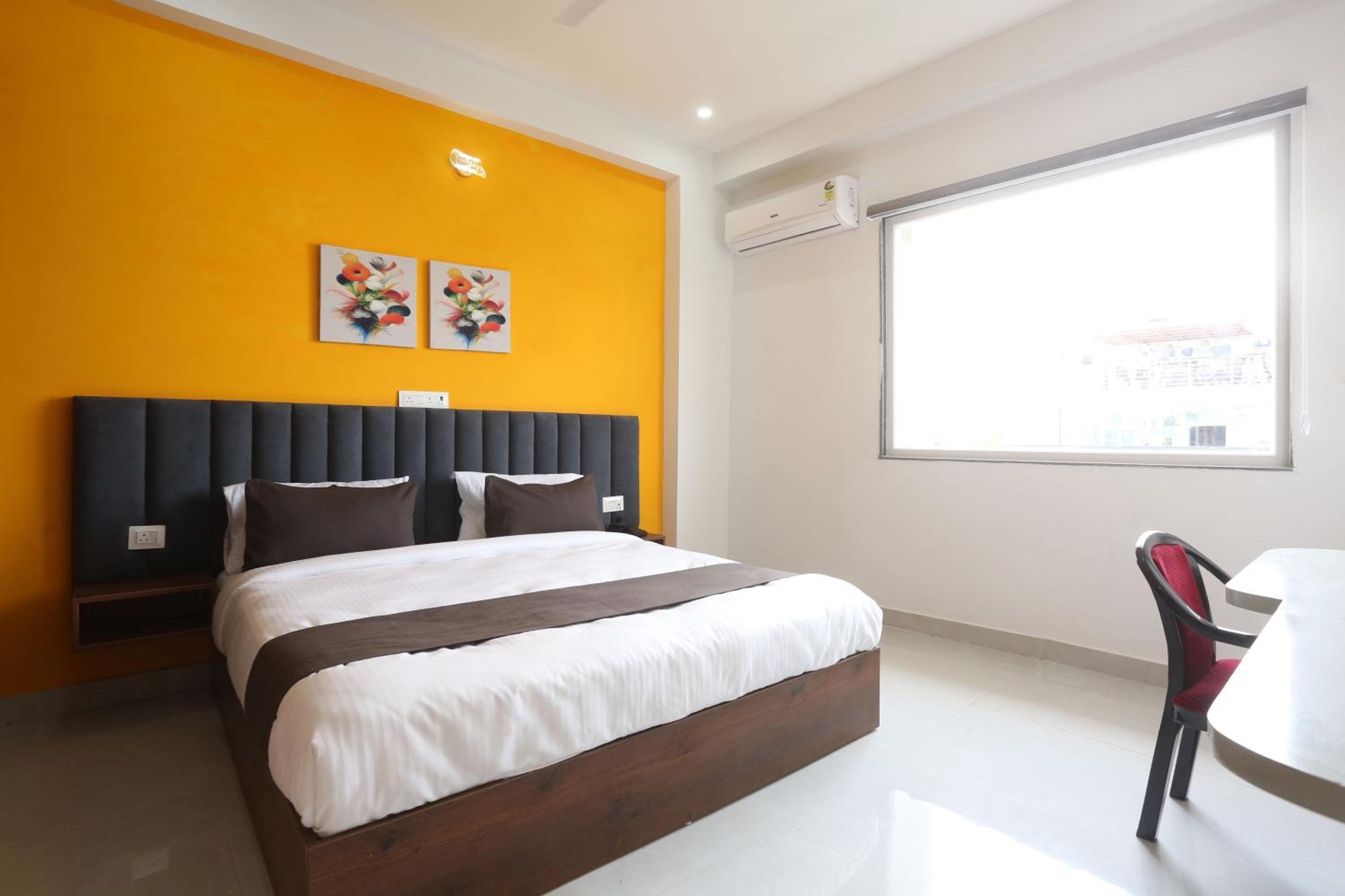 Super Townhouse Sector 69 Gurgaon