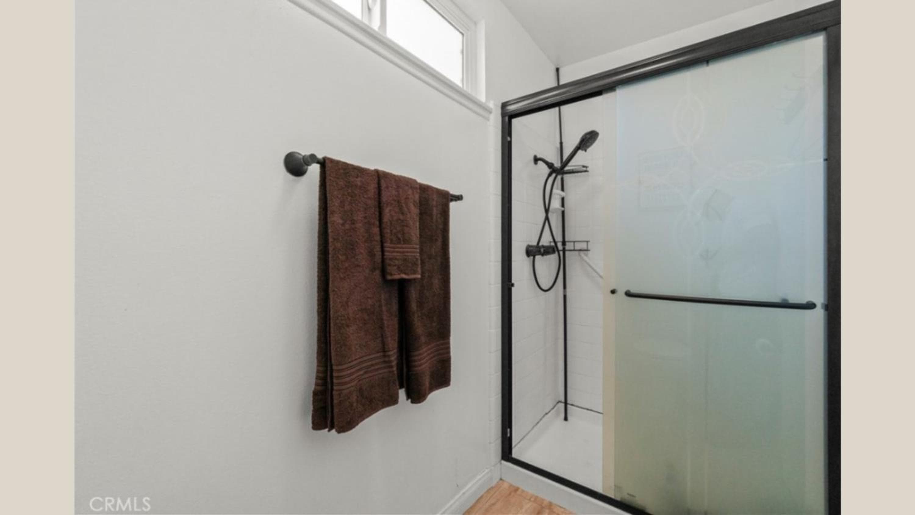 Valley Gem, luxurious 5 bedroom 3 bath, sleeps 12