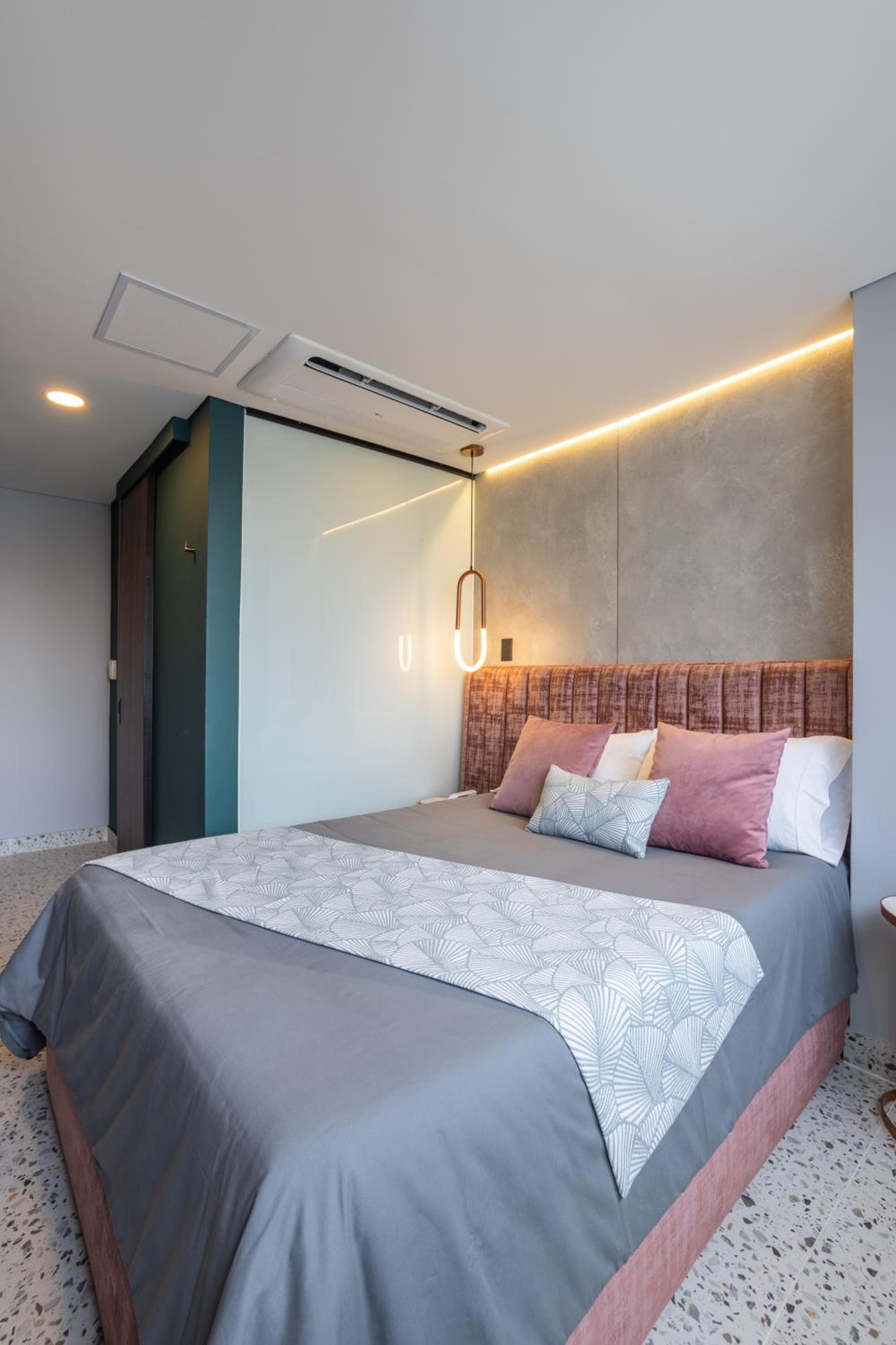 The O by Seekers Medellín