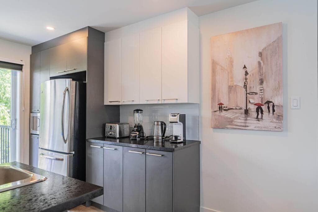 Modern 3BR Escape with 2 FREE Parking Spots