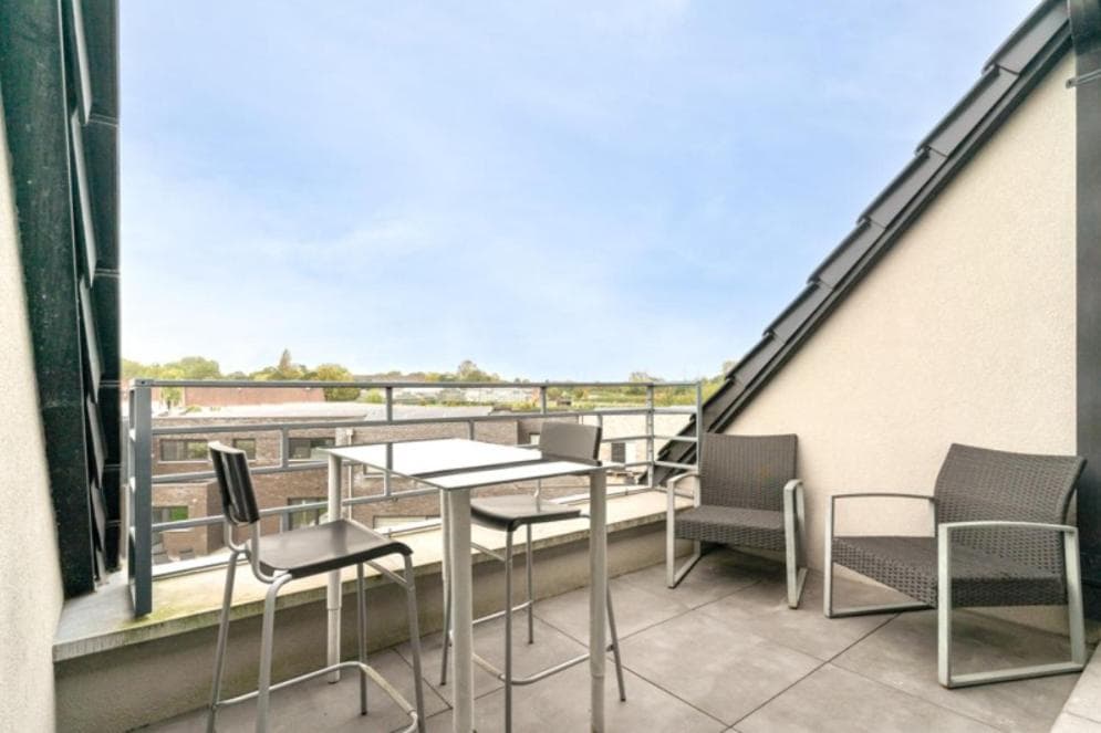 Espace moderne pouvant accueillir 3 personnes