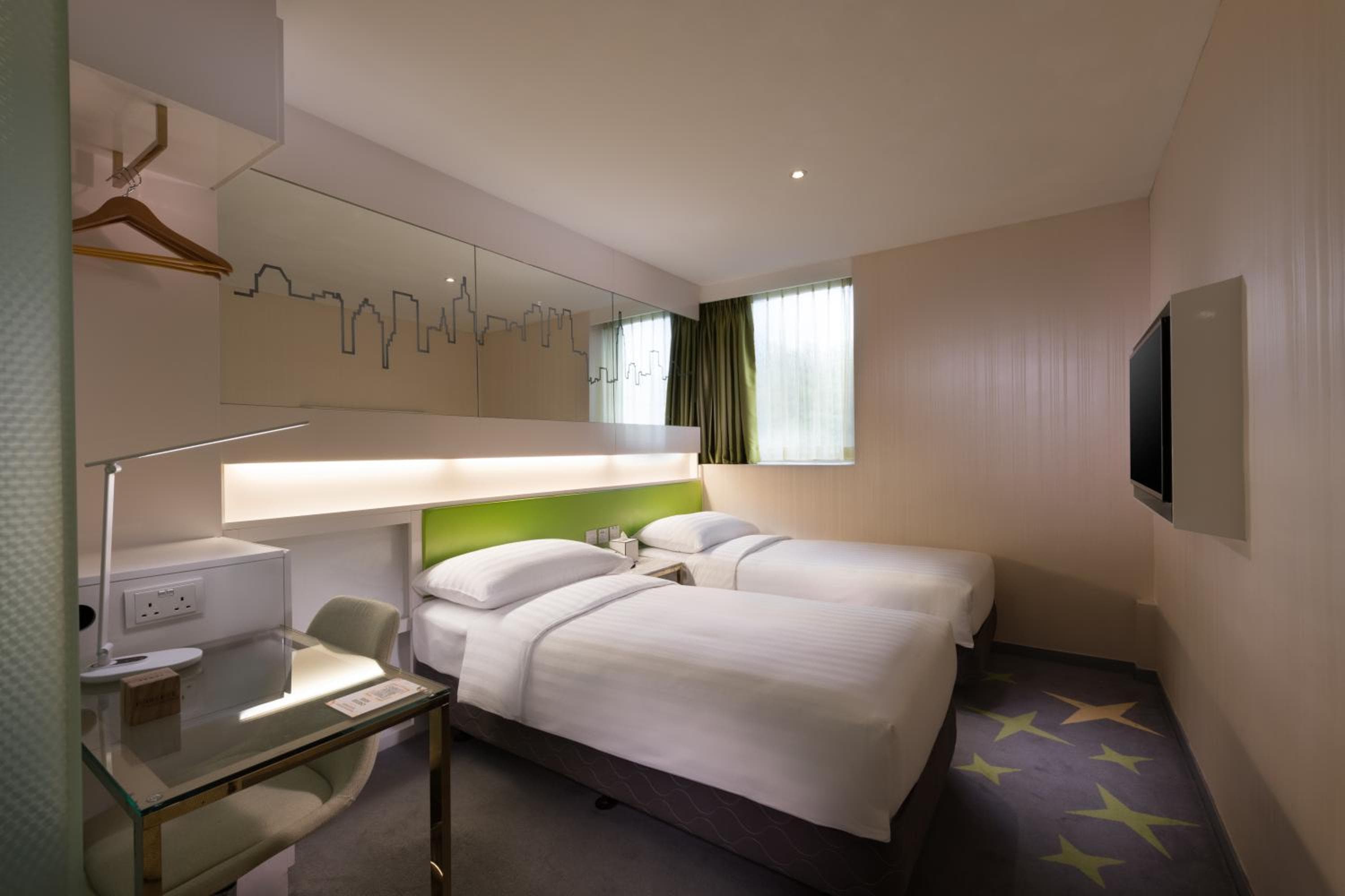 Dorsett Tsuen Wan, Hong Kong