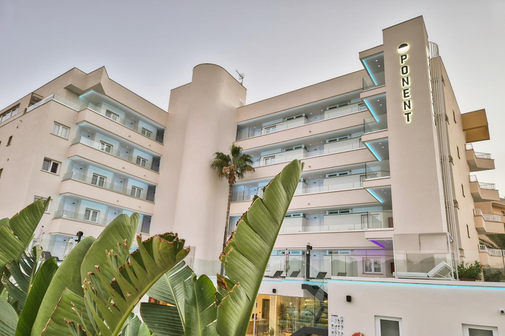 Apartamentos Ponent