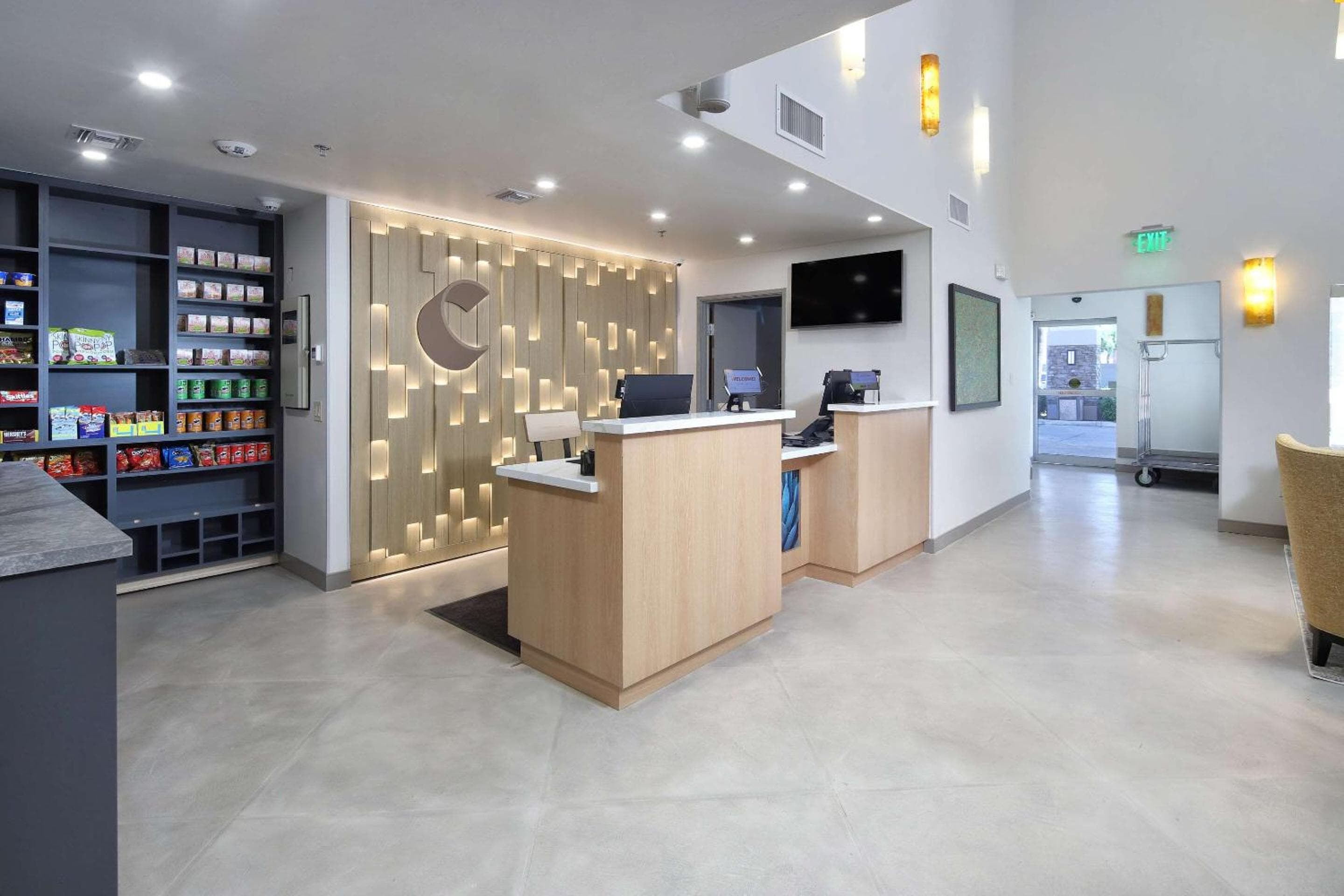 Comfort Suites at Tucson Mall