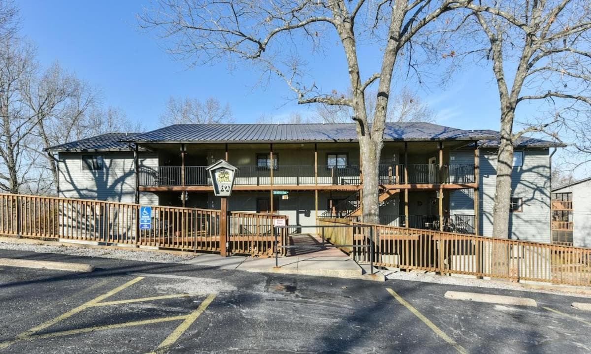Divine 9 Condo -Fishing Lake & Hiking Trails