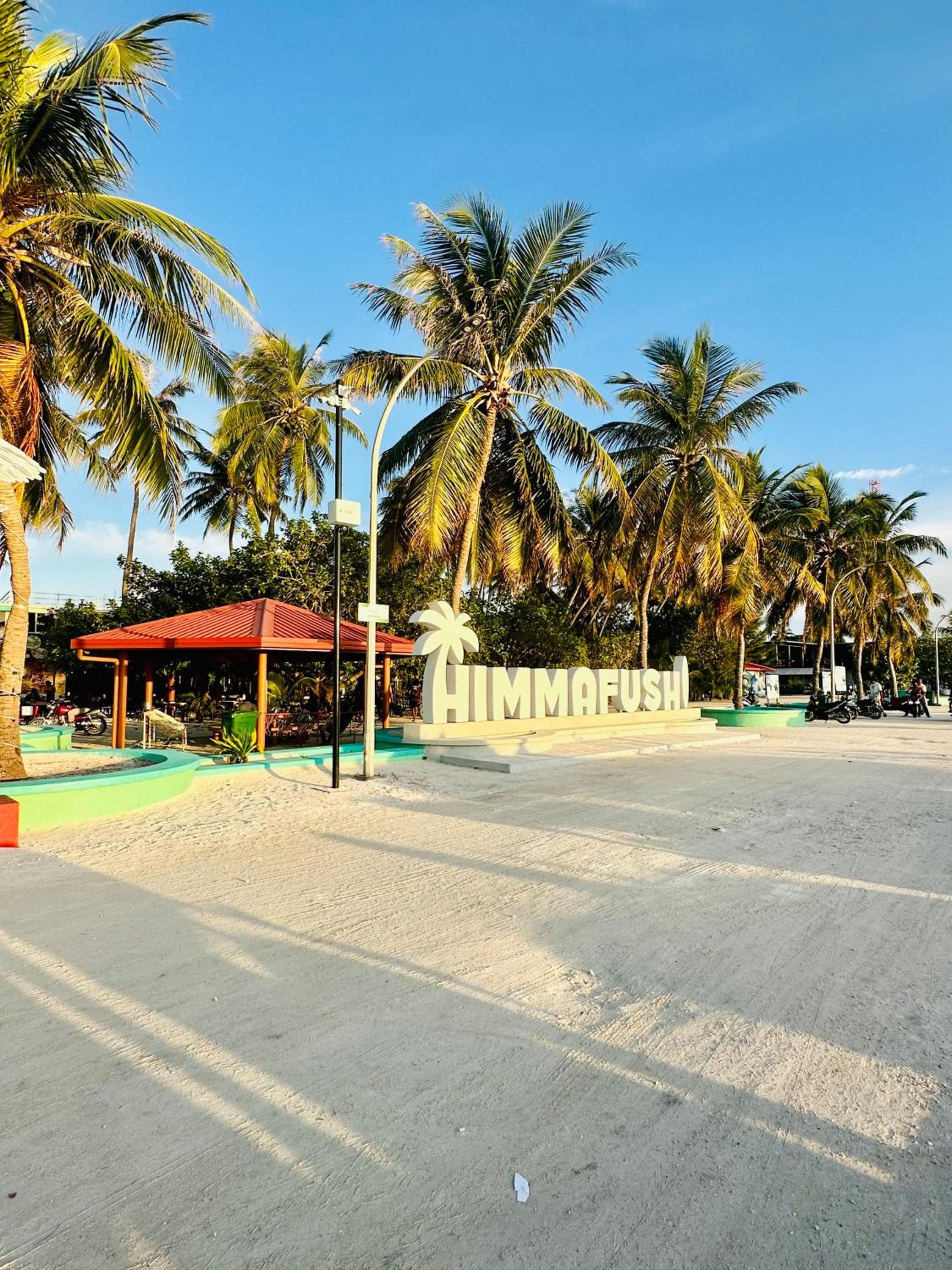 YUVi Blue Guesthouse at Himmafushi