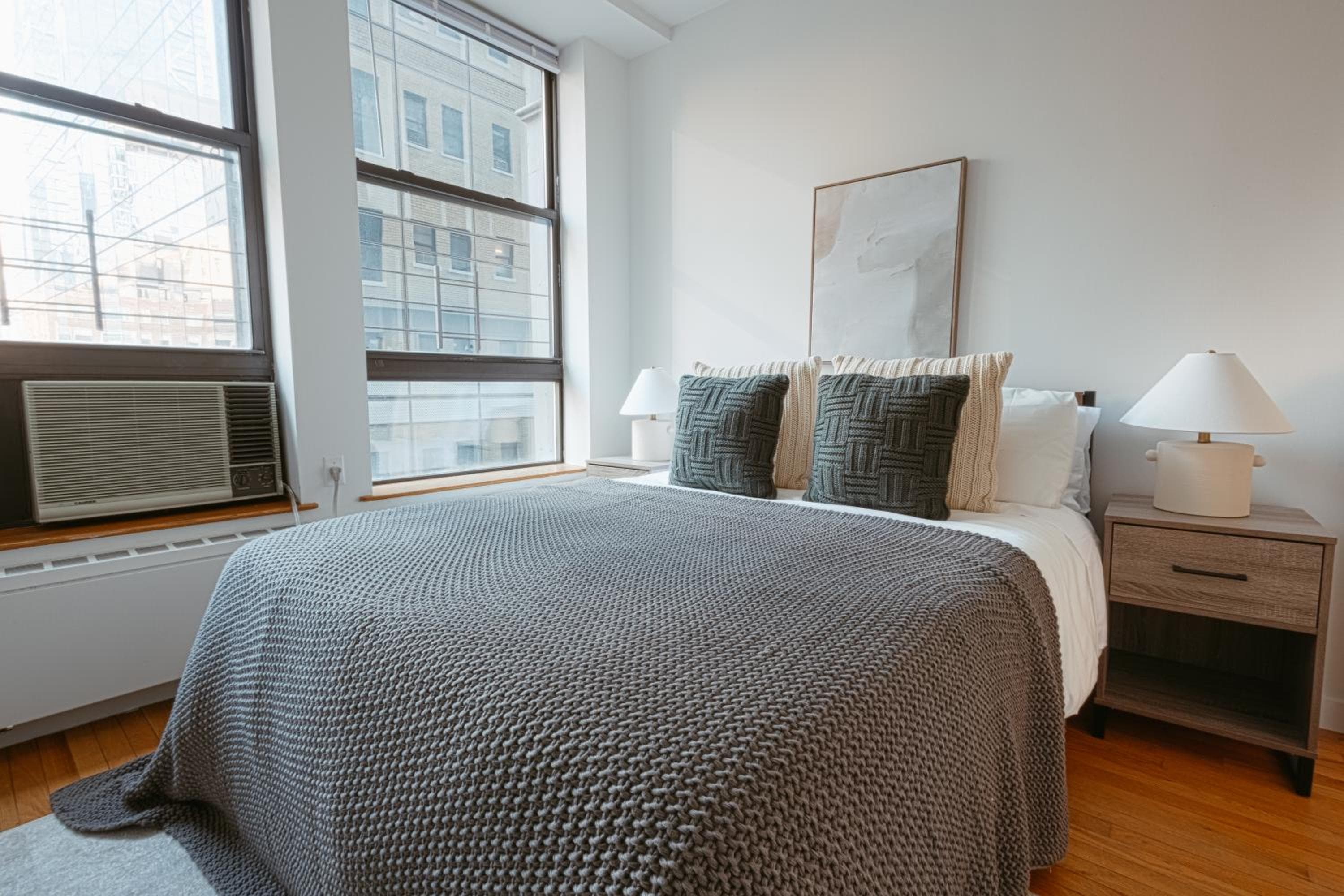 Spacious & Charmy 3BDR & 1 BTH Downtown Manhattan