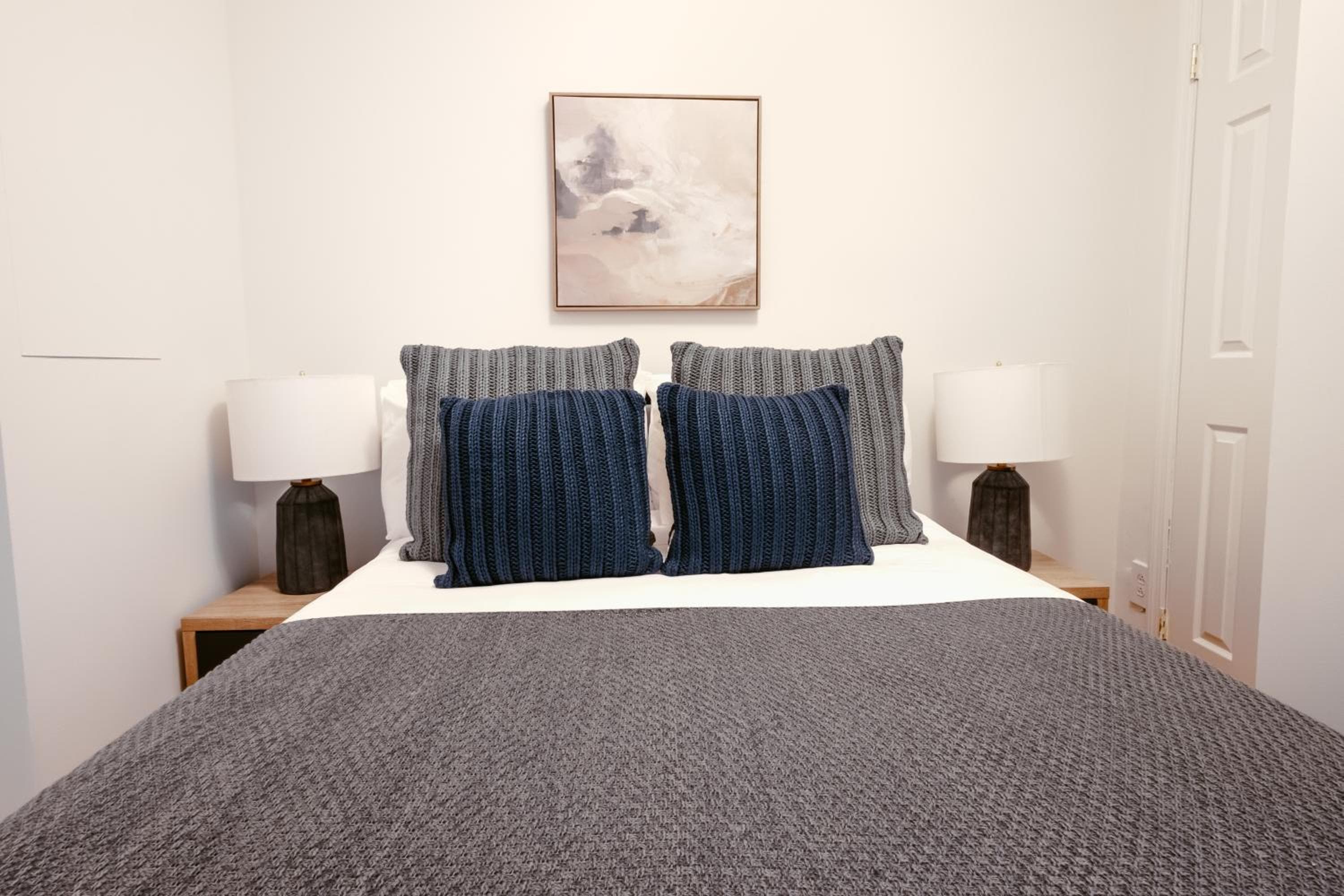 Spacious & Charmy 3BDR & 1 BTH Downtown Manhattan