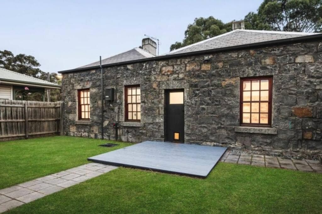 The Old Coach House c1850s Private cottage