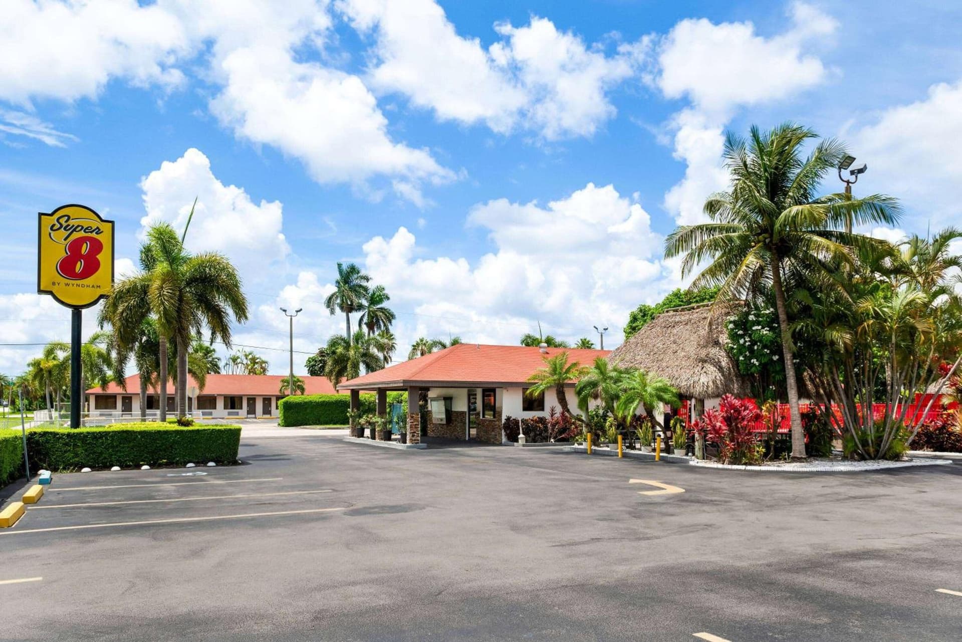 Super 8 by Wyndham Homestead Florida City Gateway to Keys