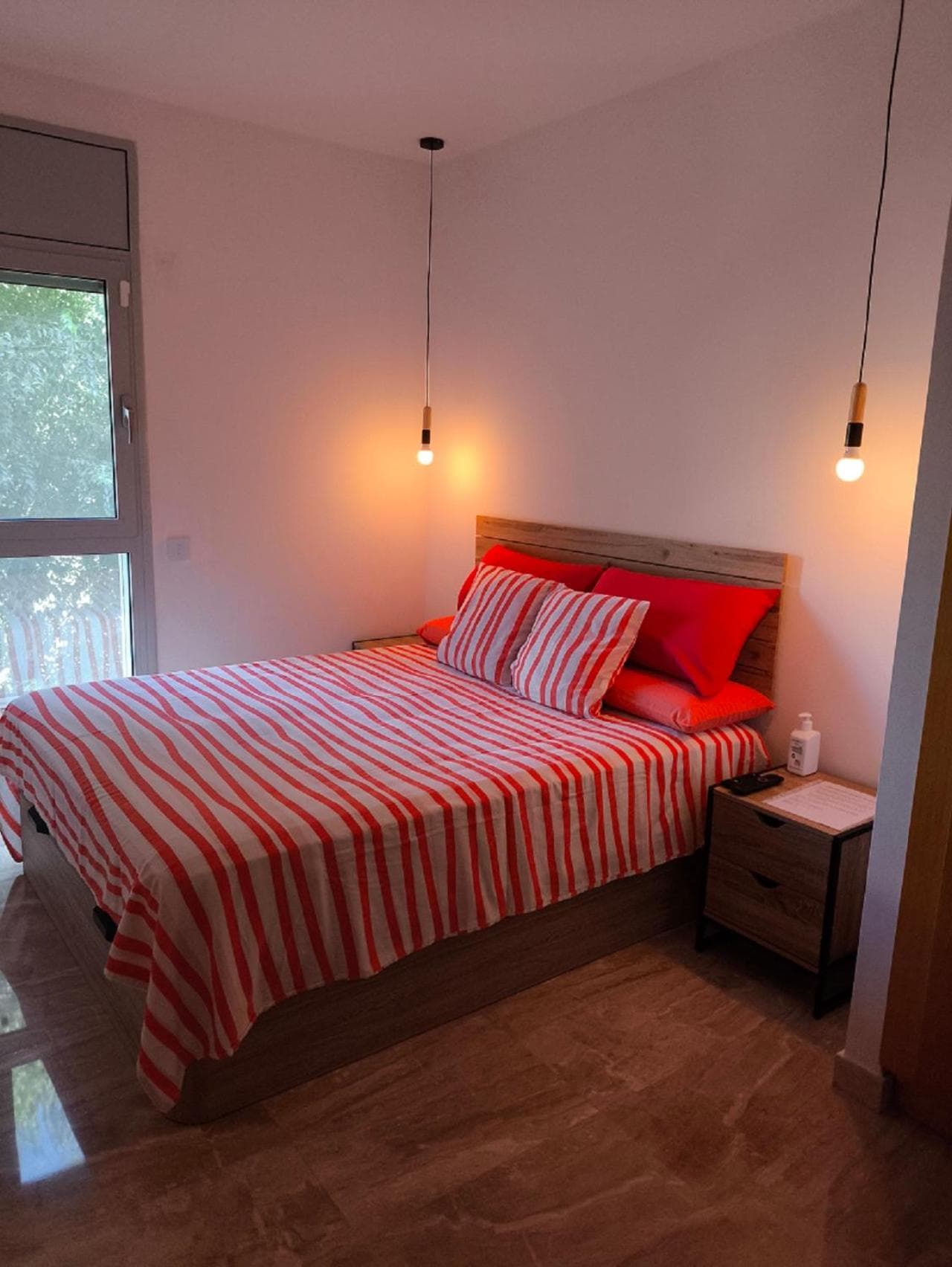 Habitación doble con baño privado y desayuno incluido
