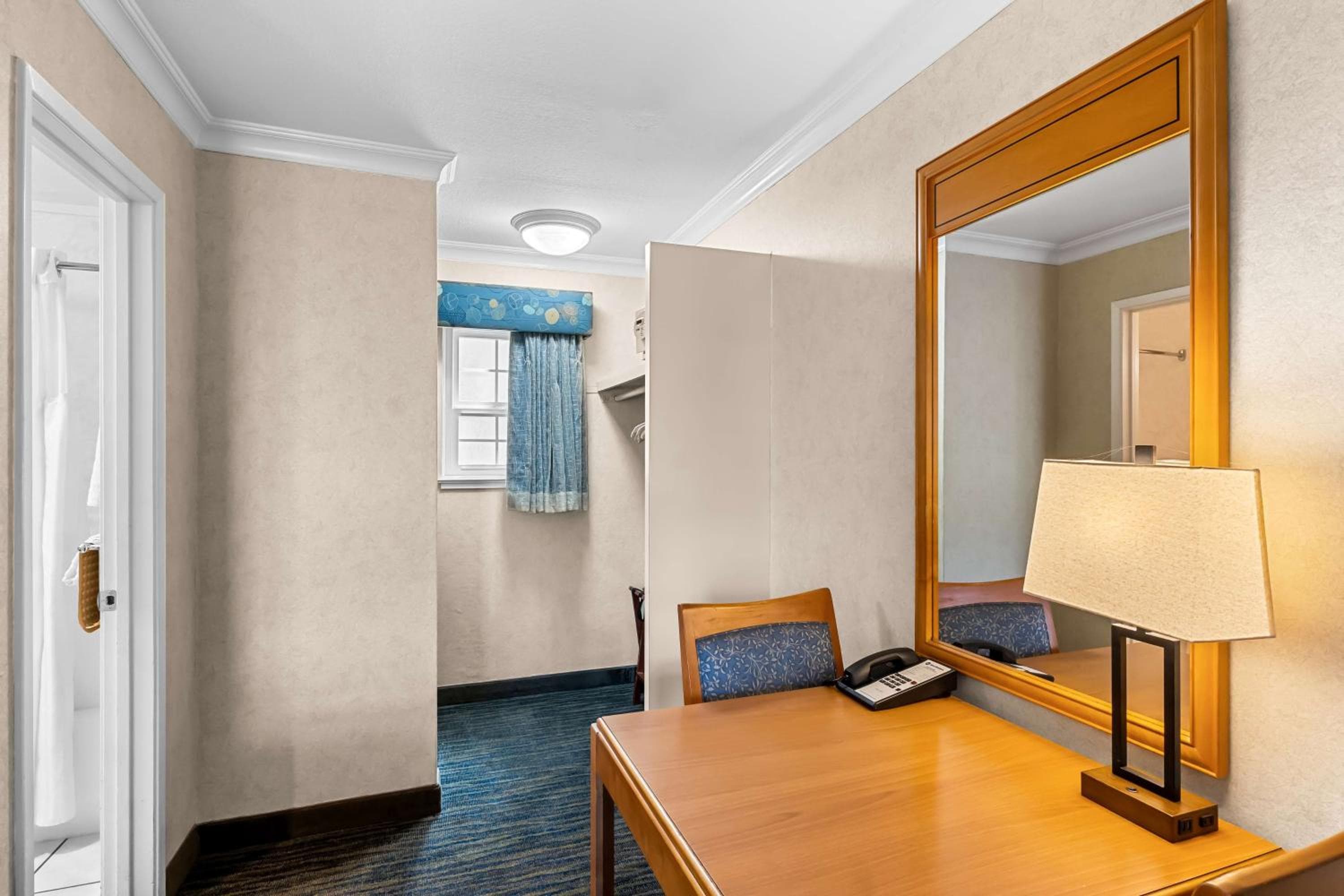 Best Western University Lodge