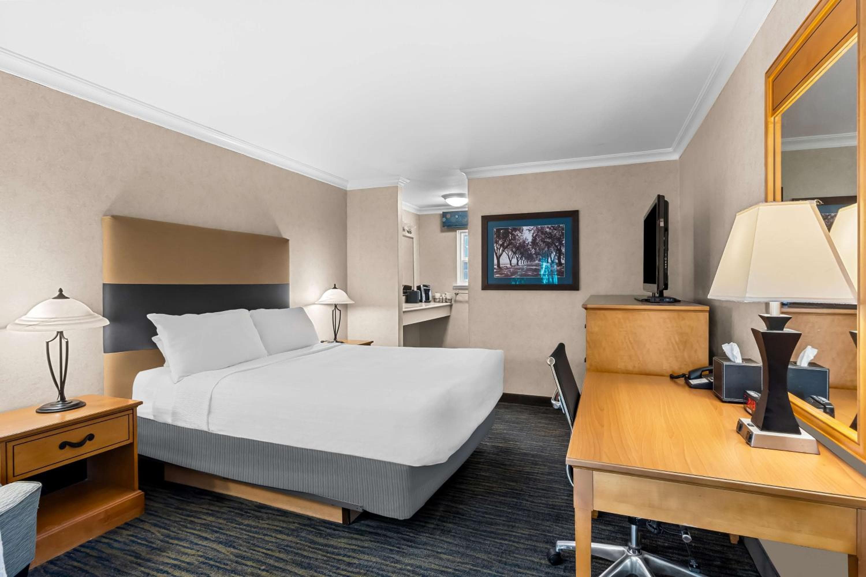Best Western University Lodge
